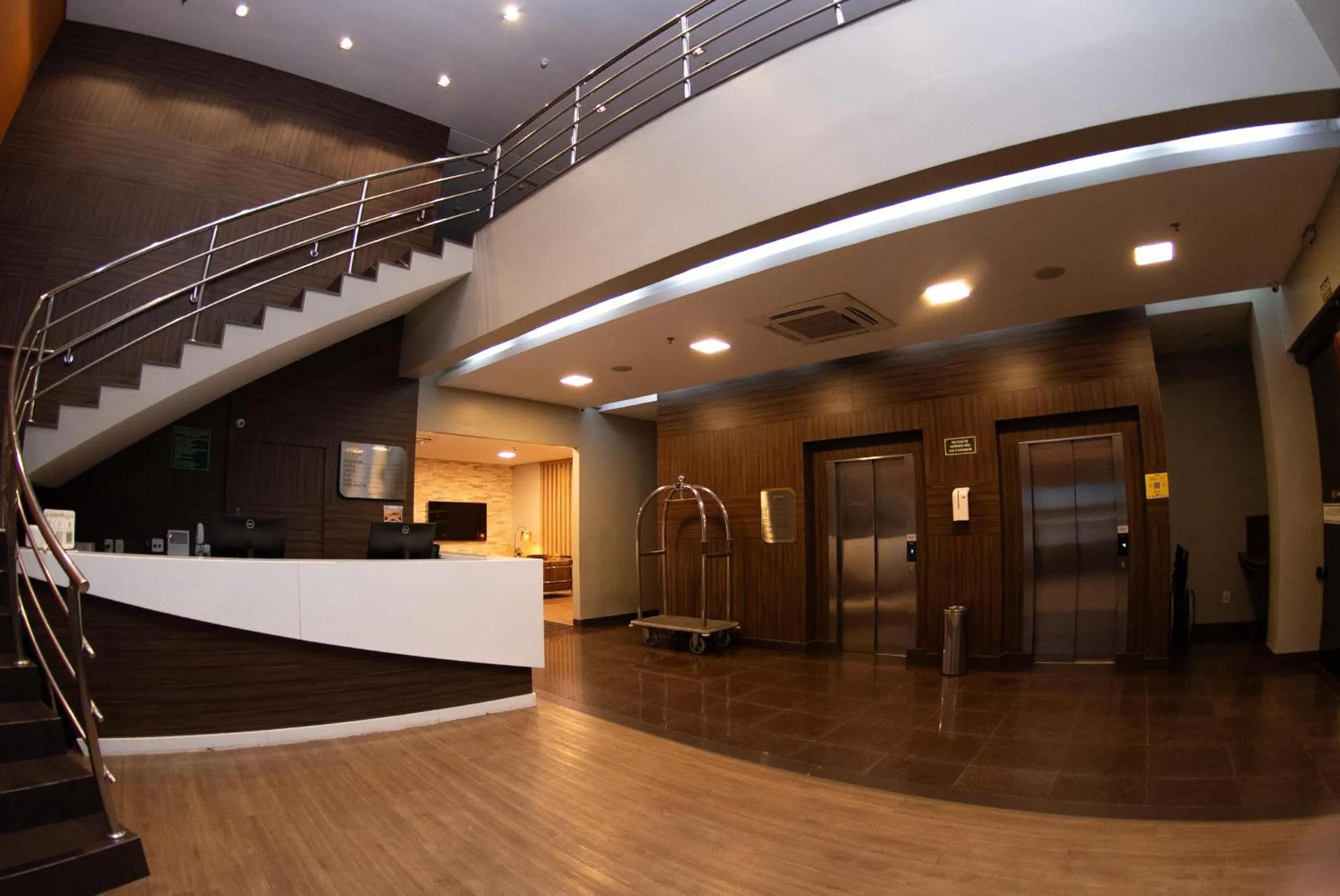 Facade/entrance in Golden Plaza Hotel