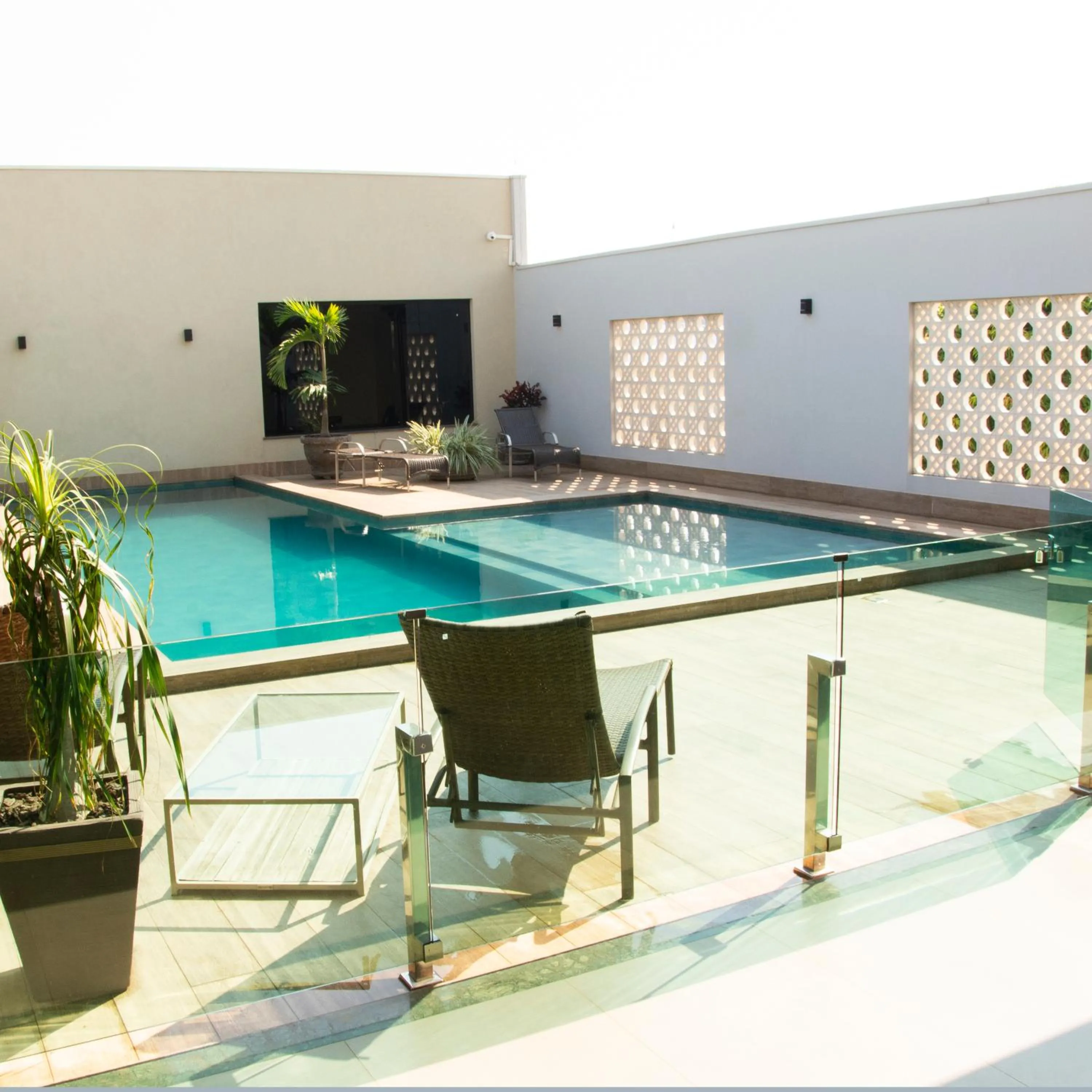 Swimming pool in Golden Plaza Hotel