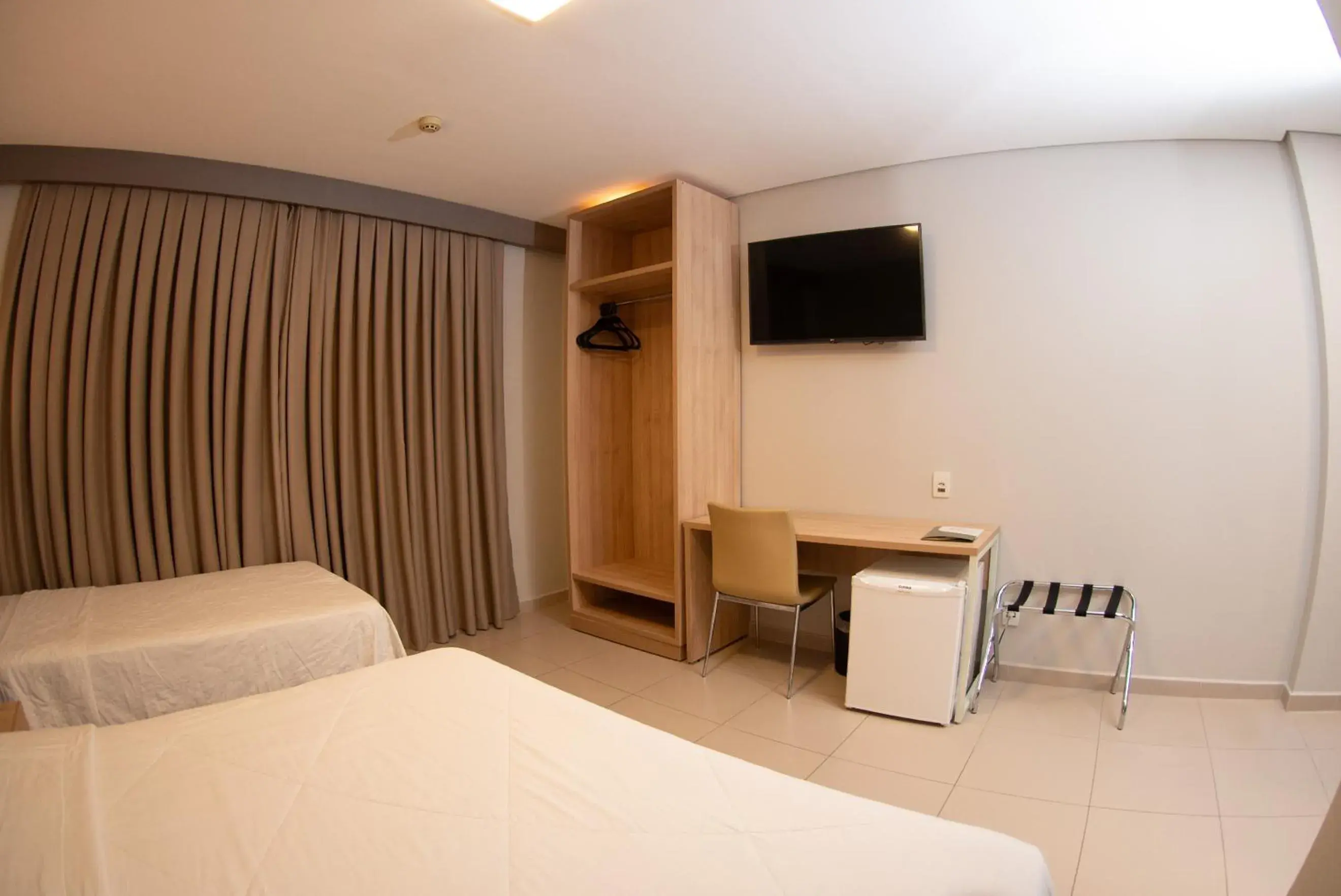 Standard Twin Room in Golden Plaza Hotel Standard Twin Room in Golden Plaza Hotel