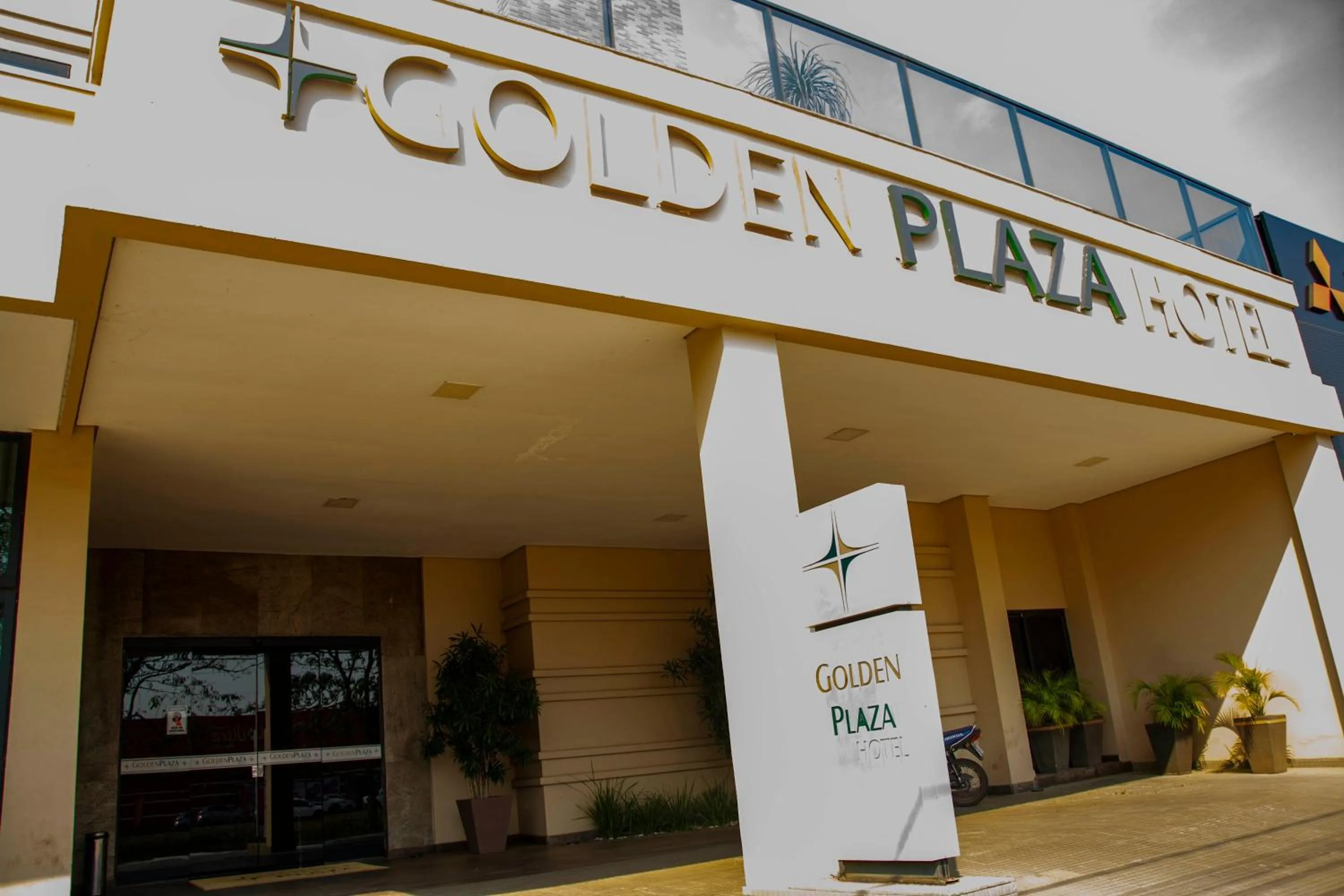 Property building in Golden Plaza Hotel