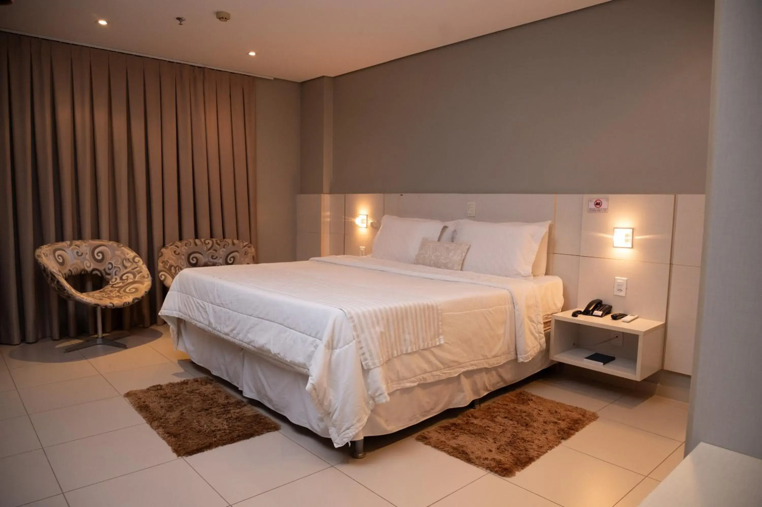 Suite with Spa Bath in Golden Plaza Hotel Suite with Spa Bath in Golden Plaza Hotel