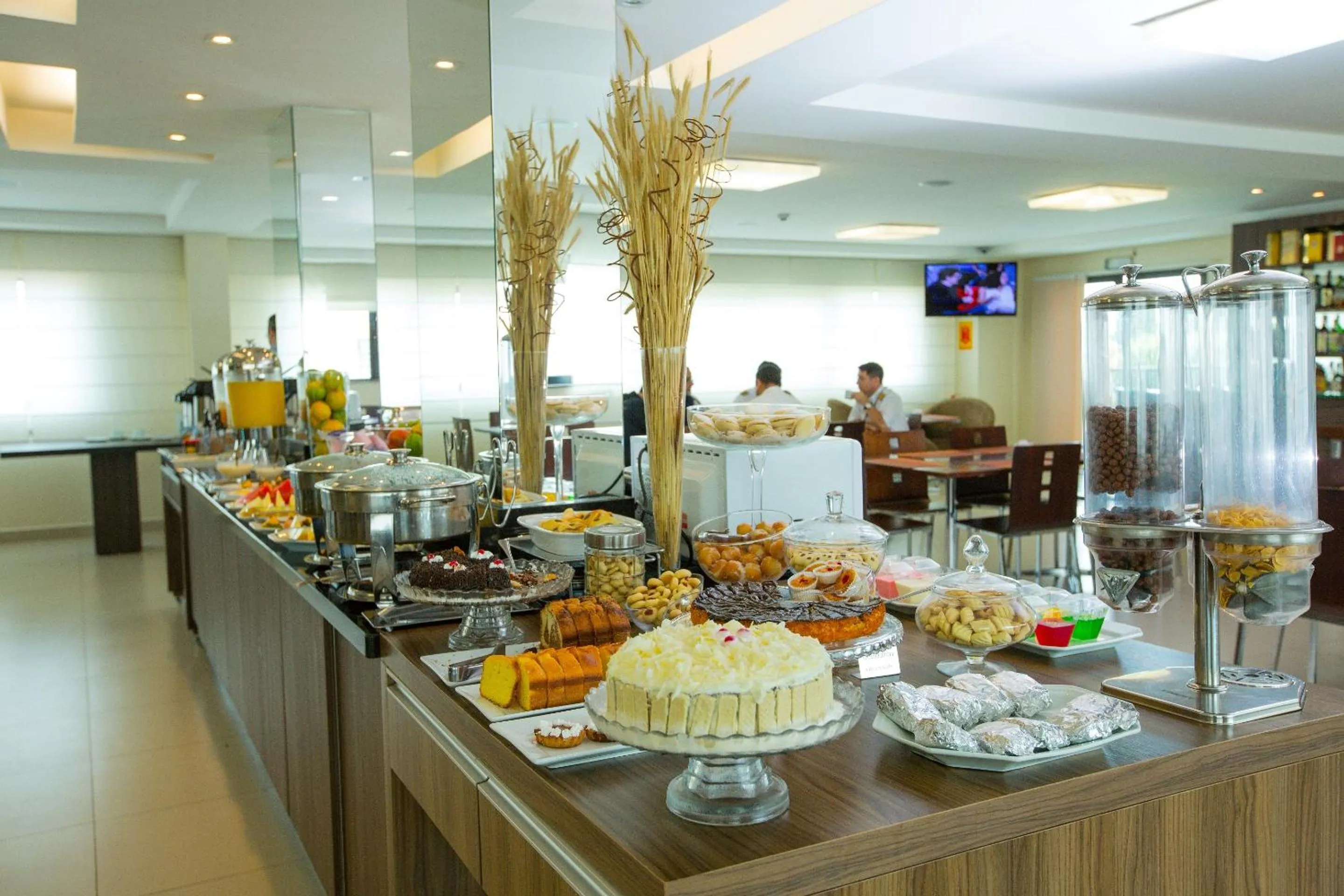 Food in Golden Plaza Hotel