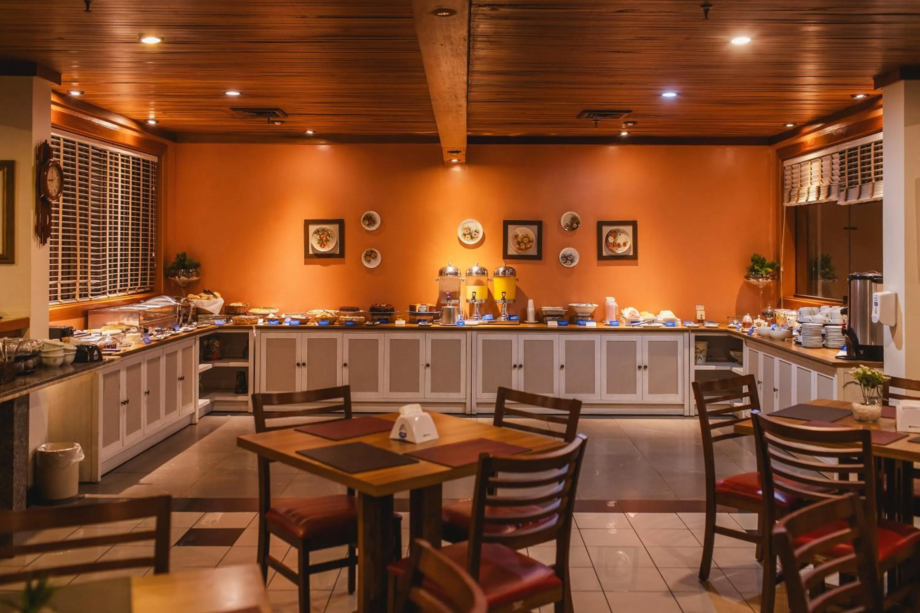 Restaurant/places to eat in Hotel Dan Inn São José do Rio Preto by Nacional Inn