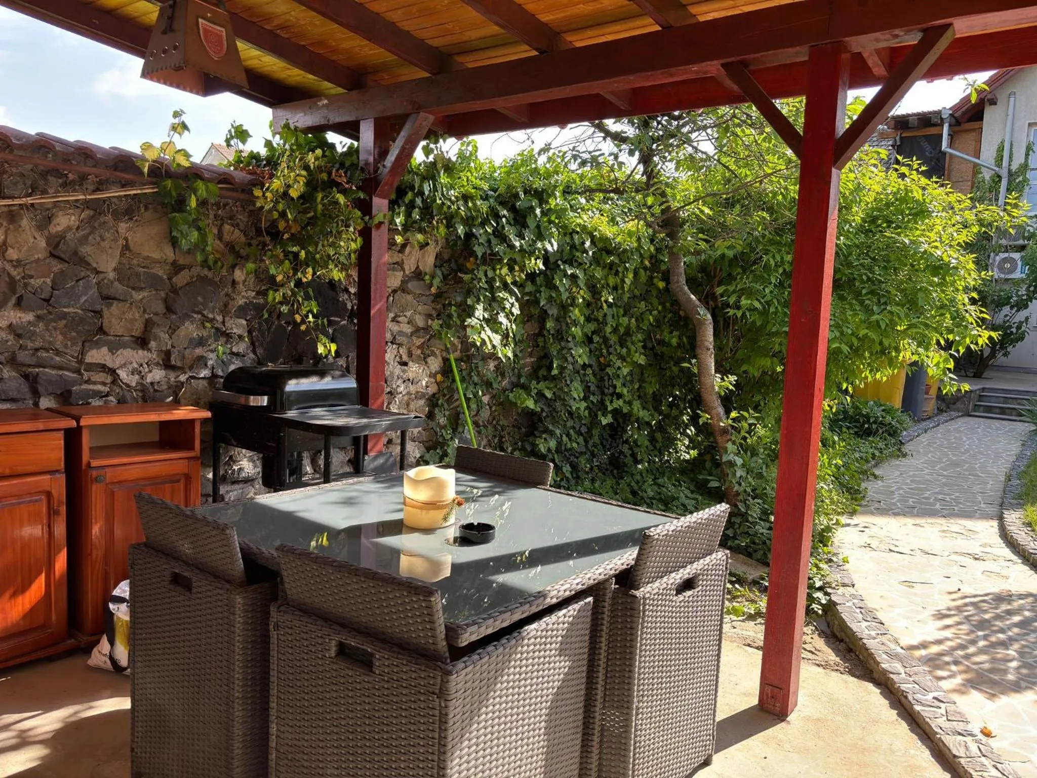 BBQ facilities in Vila Daddy