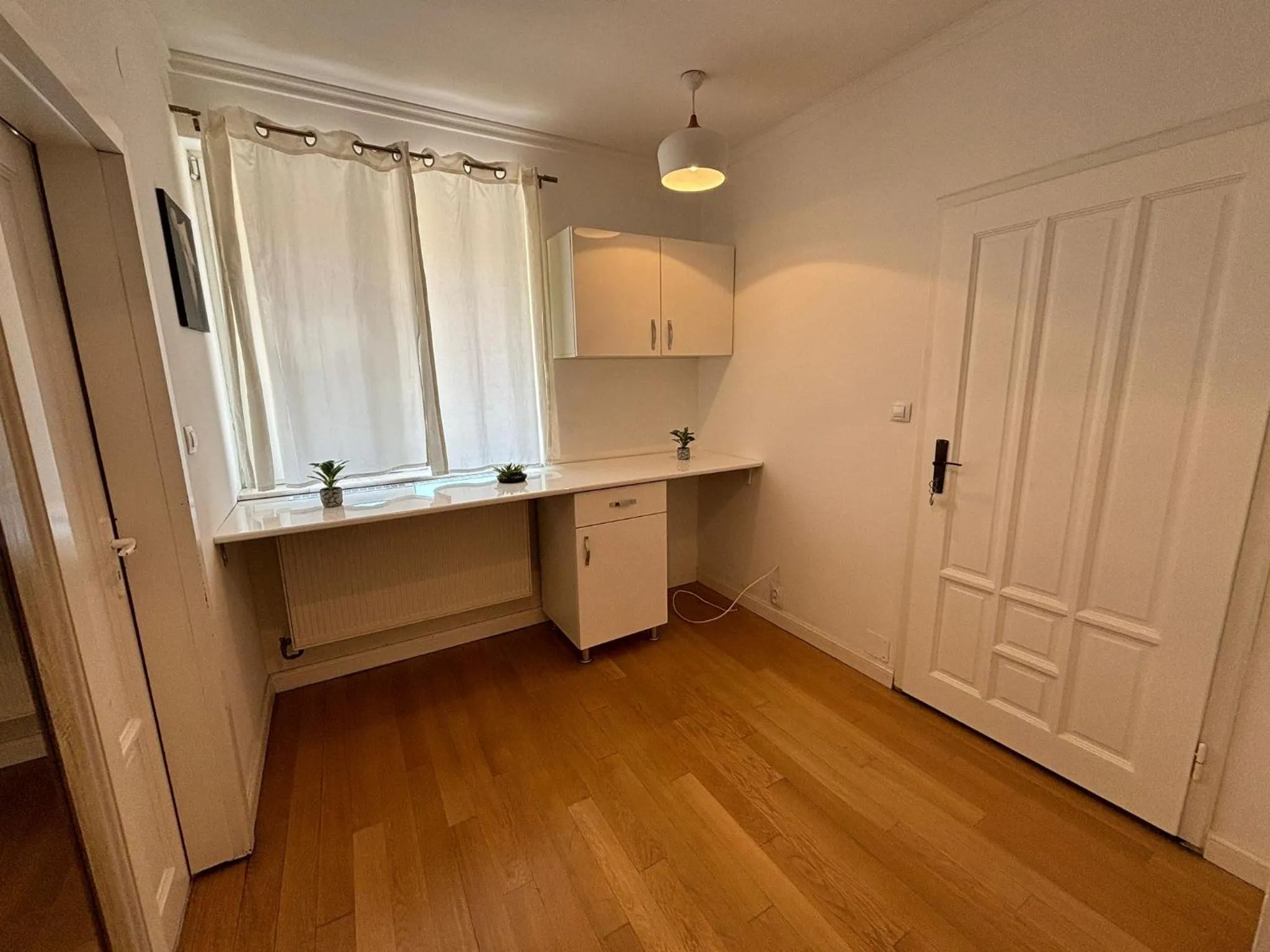 wardrobe in Vila Daddy