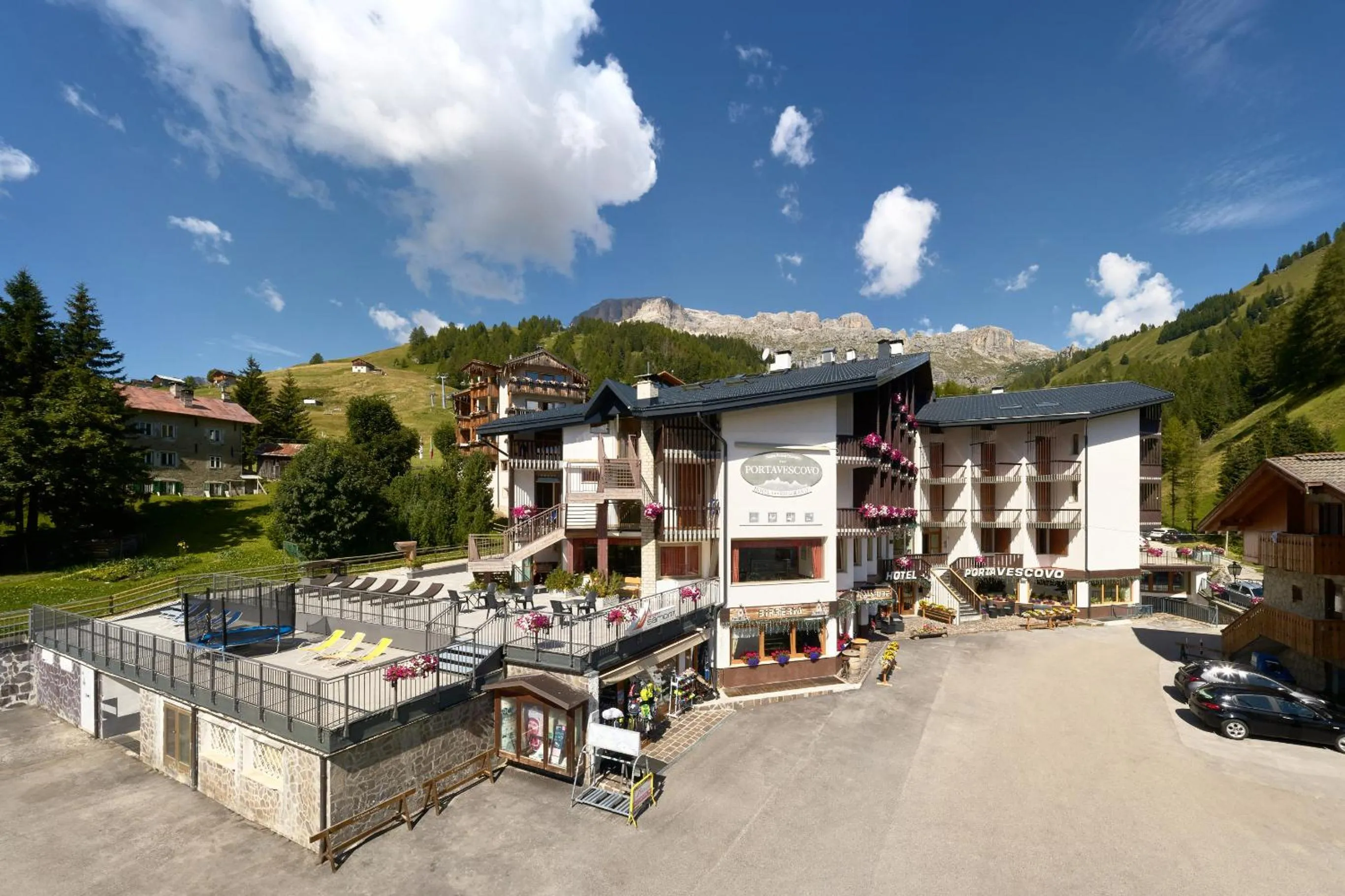 Property building in Hotel Portavescovo