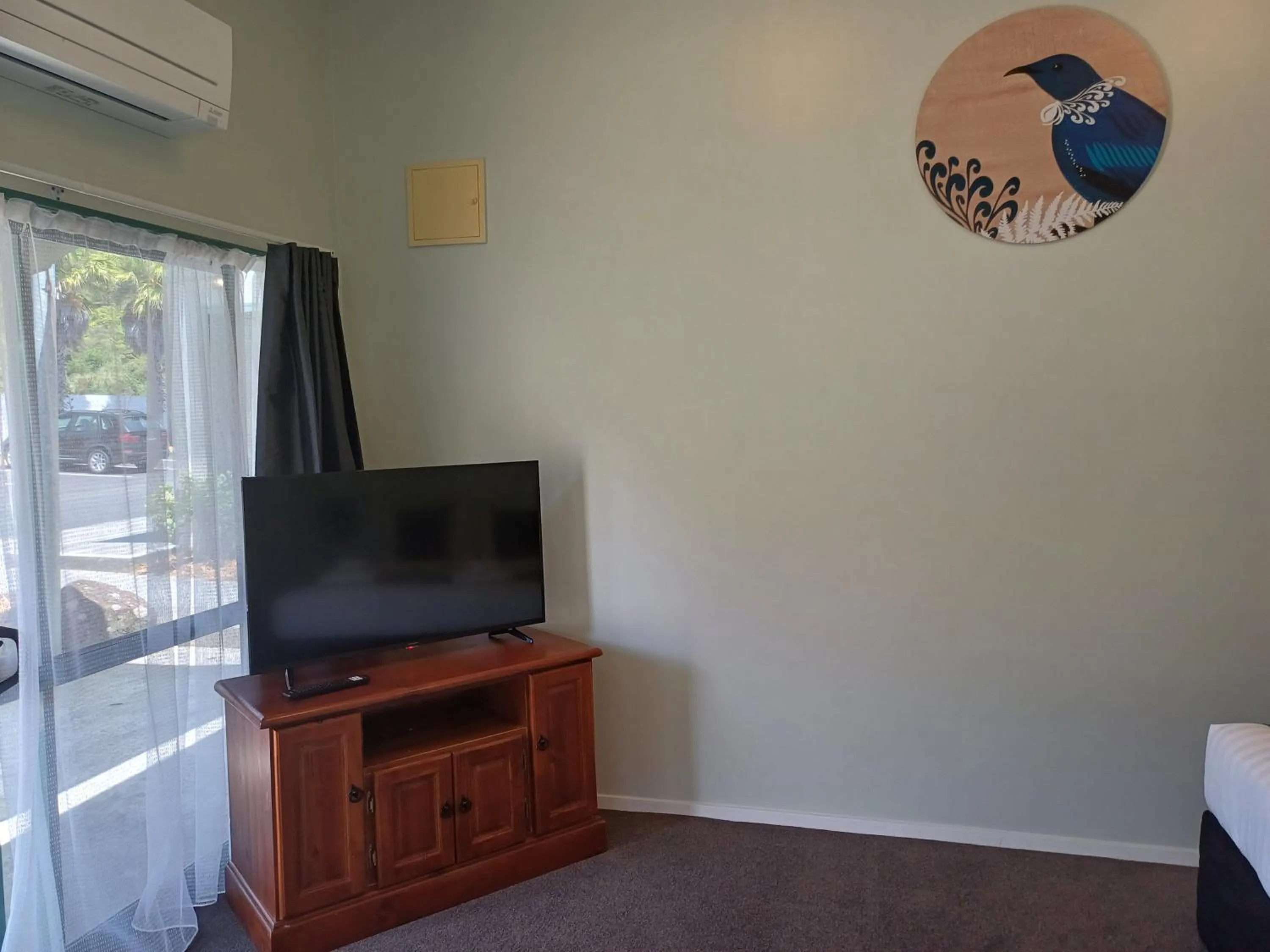 TV and multimedia in Te Tiriti Motel