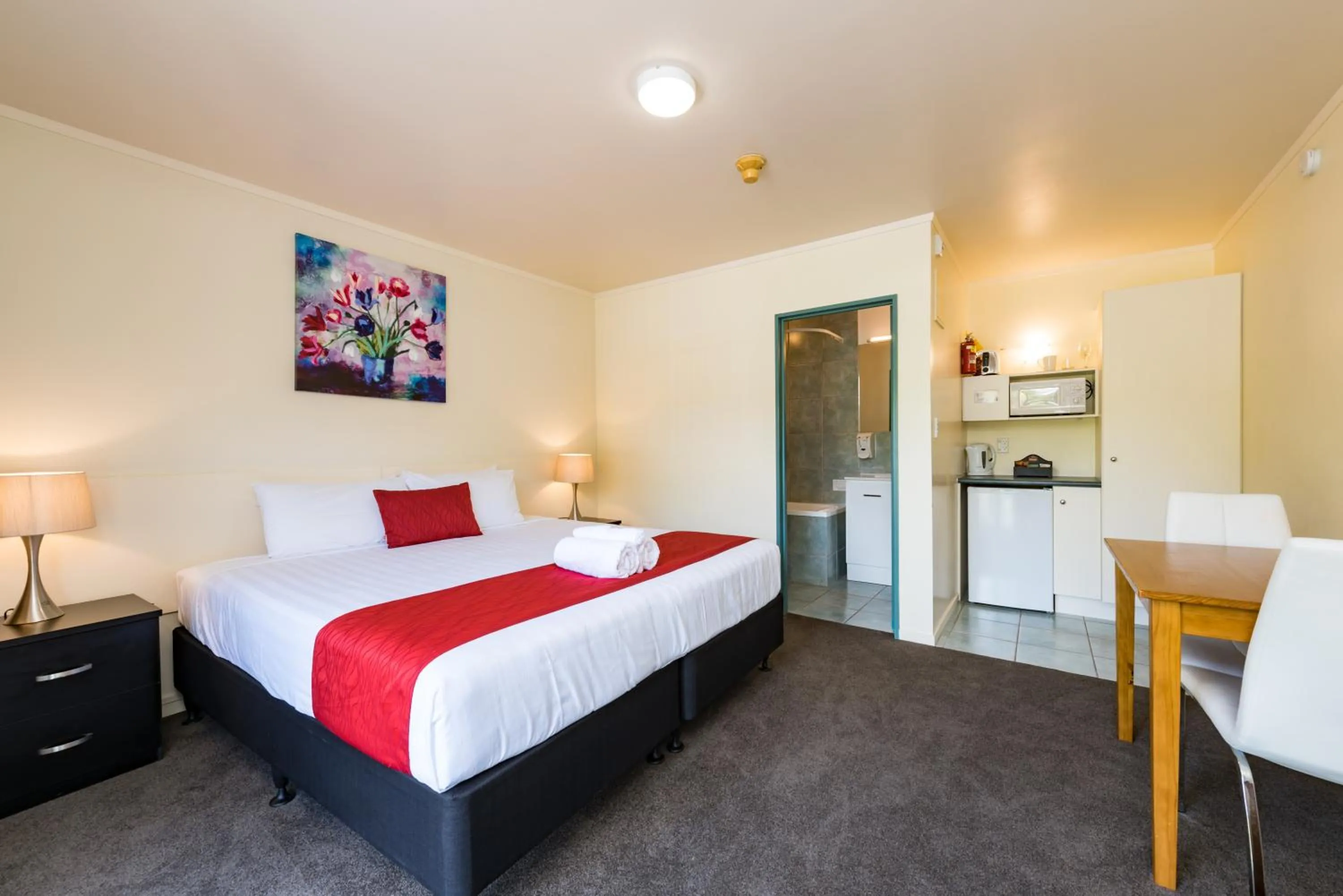 Shower in Te Tiriti Motel