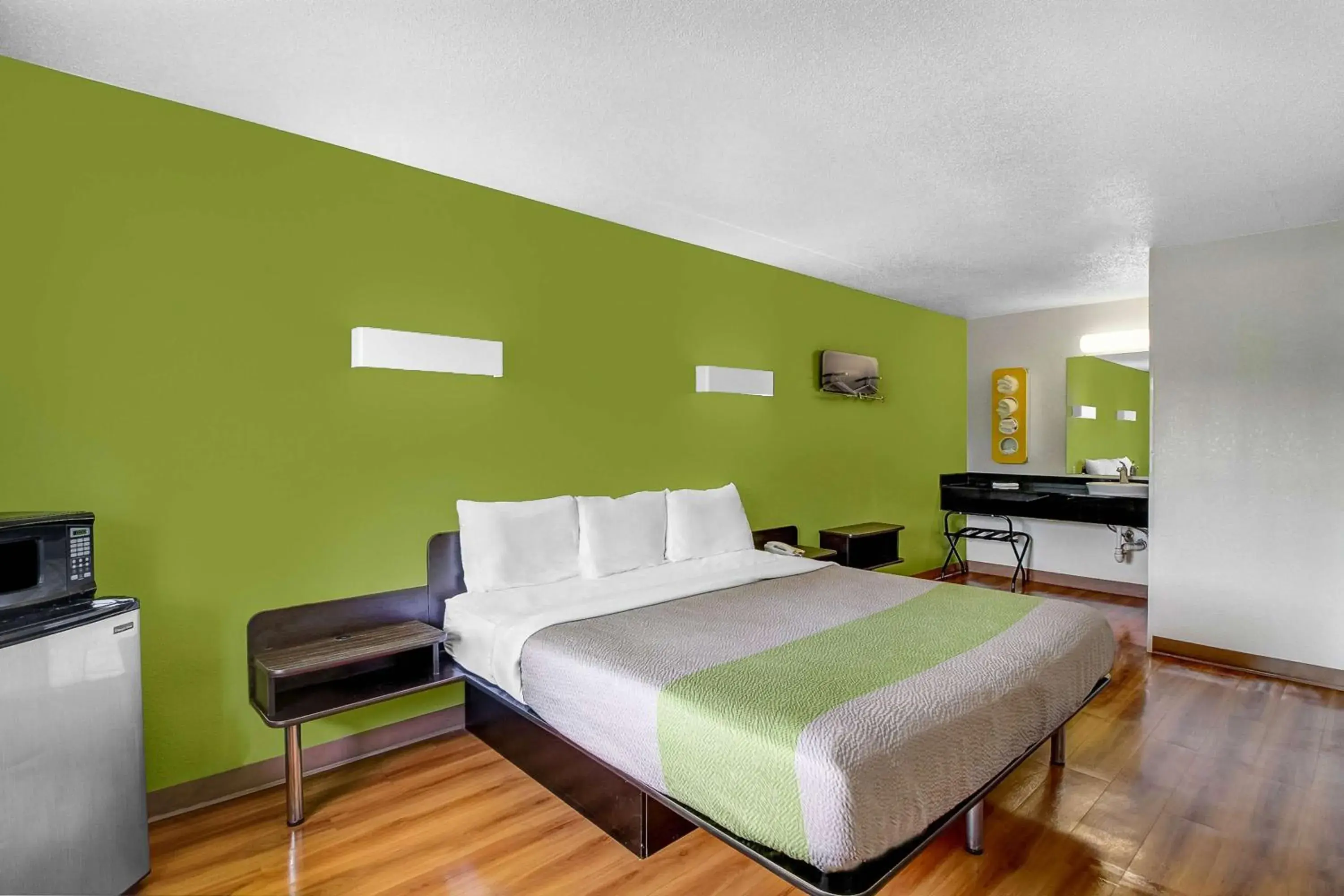 Photo of the whole room, Bed in Motel 6-Charles Town, WV Photo of the whole room, Bed in Motel 6-Charles Town, WV