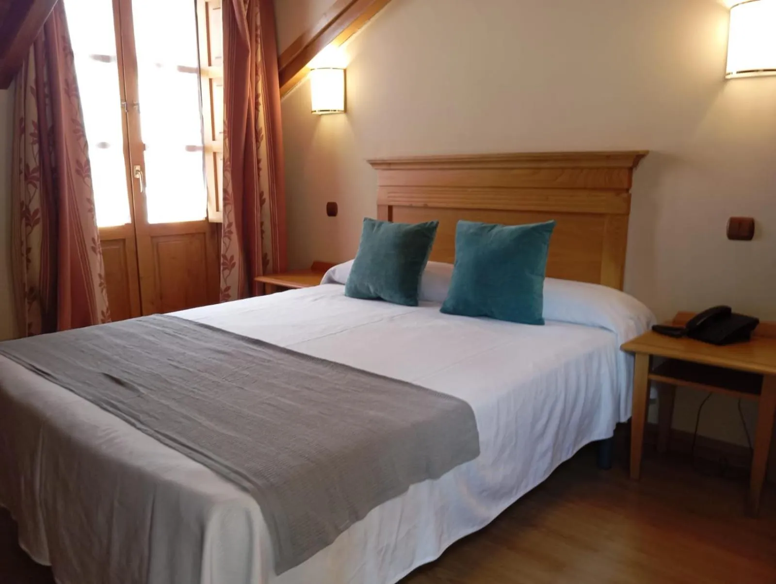 Bed in Hotel San Roque