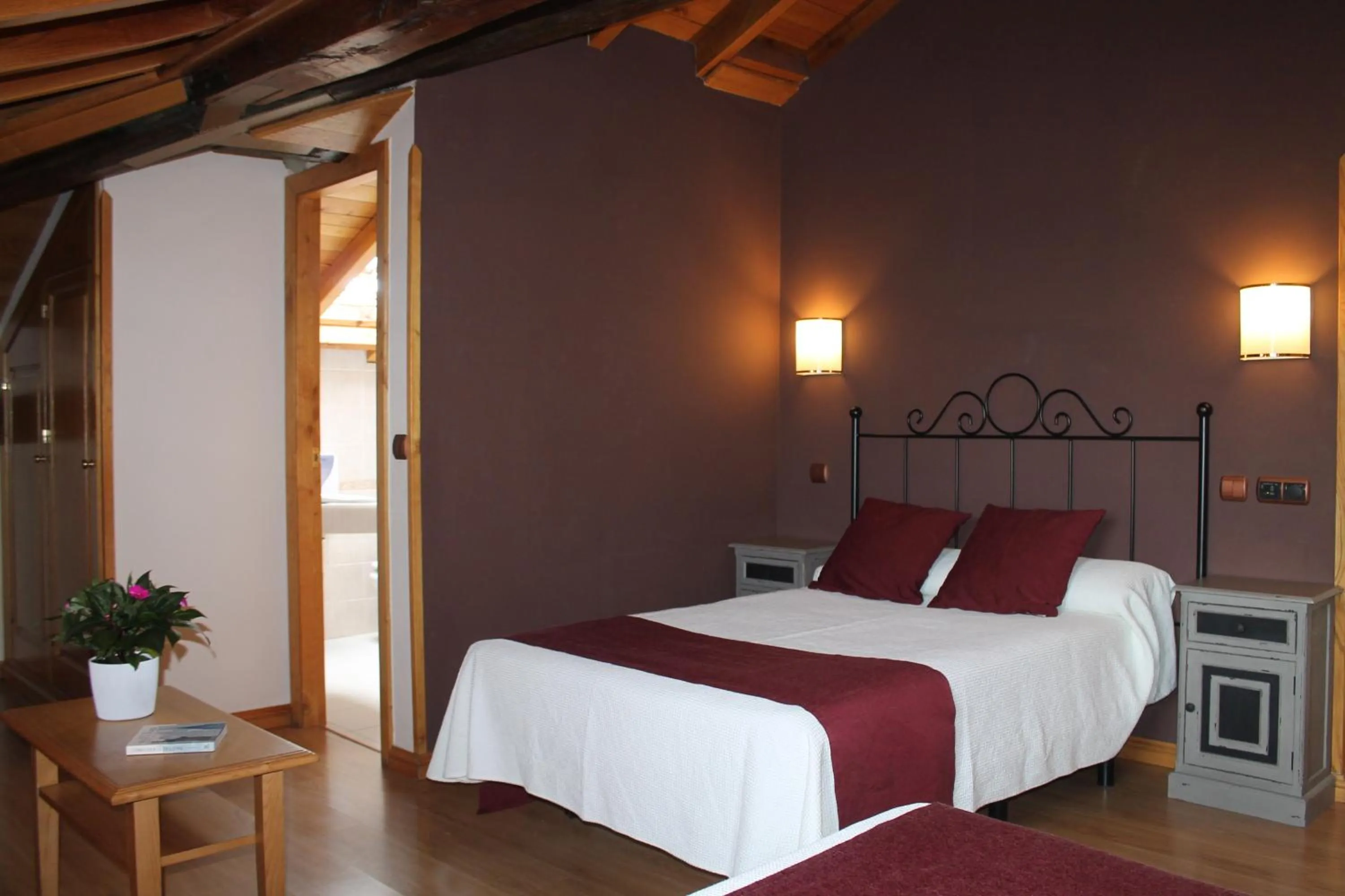 Bed in Hotel San Roque