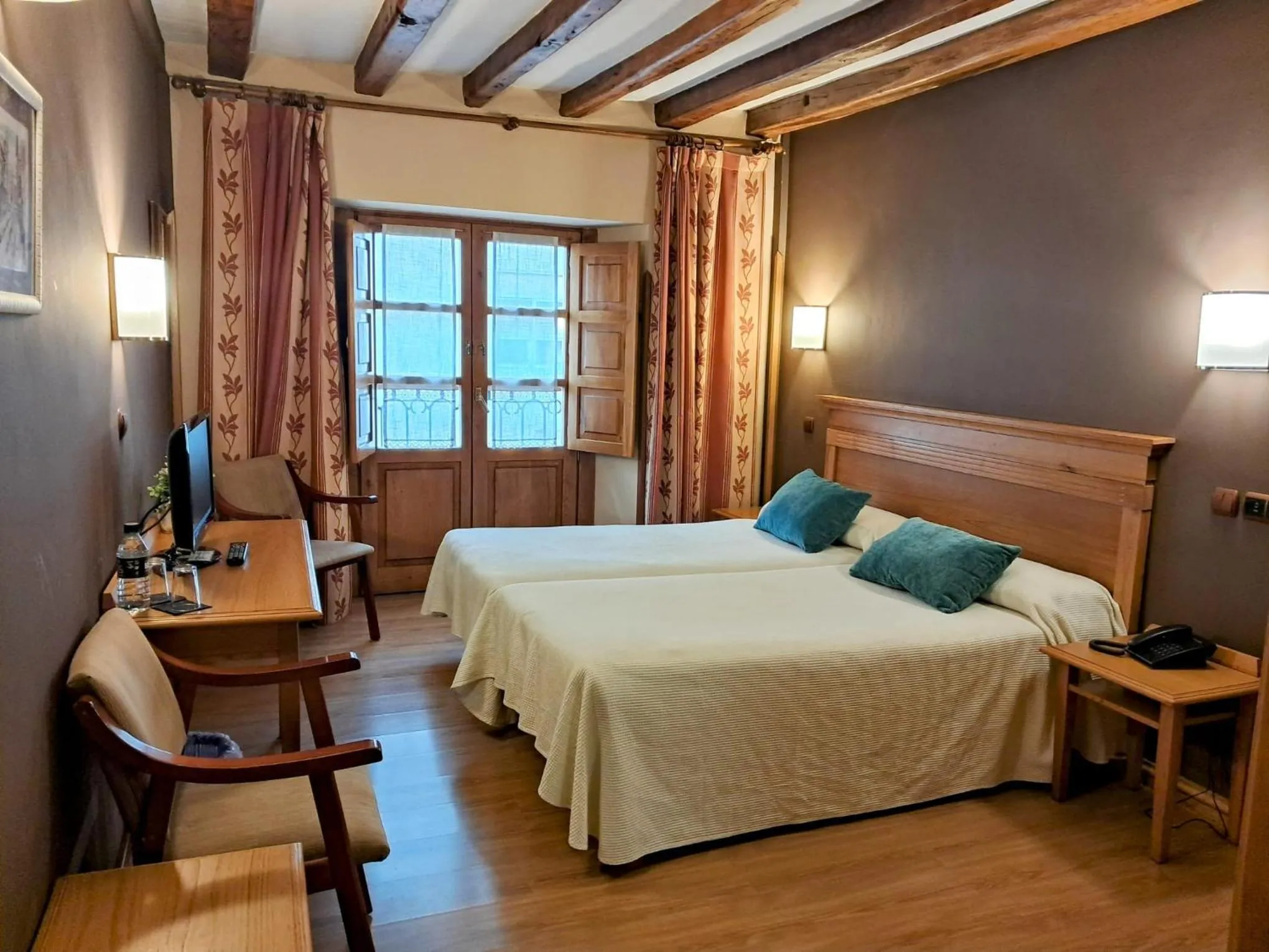 Bed in Hotel San Roque