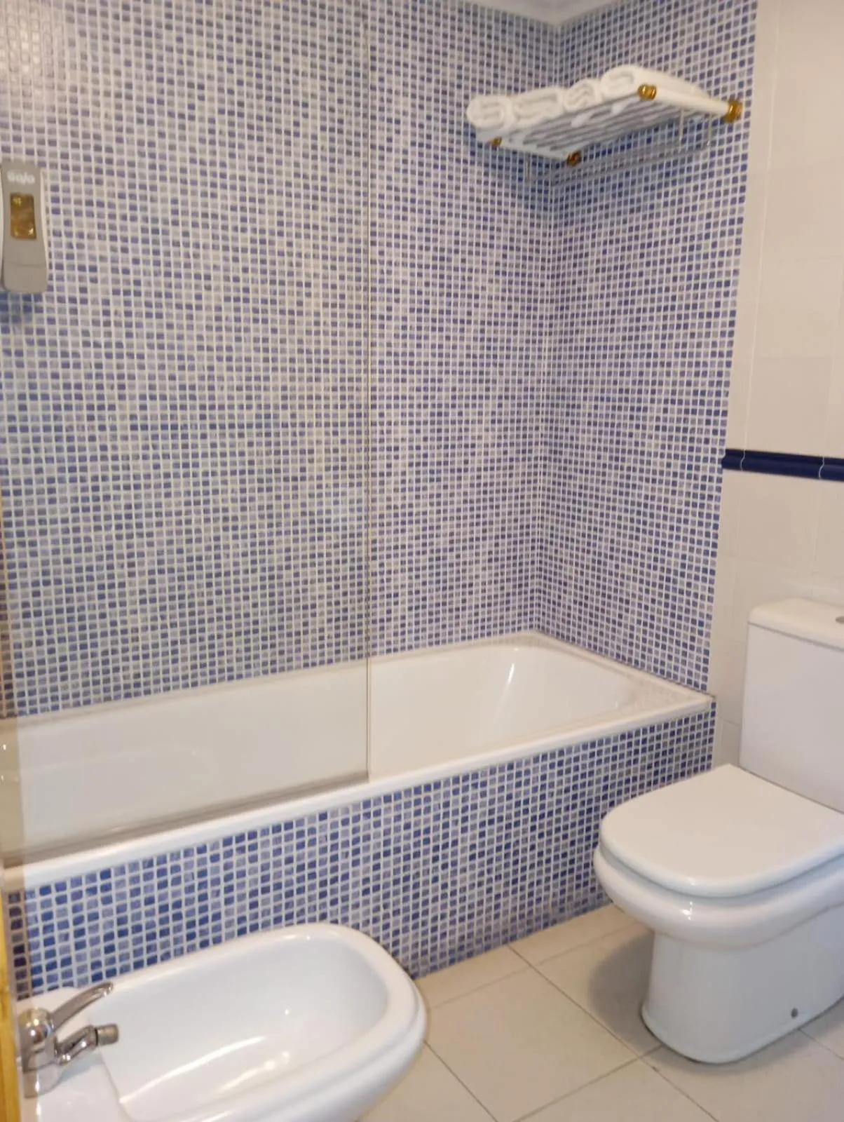 Shower in Hotel San Roque