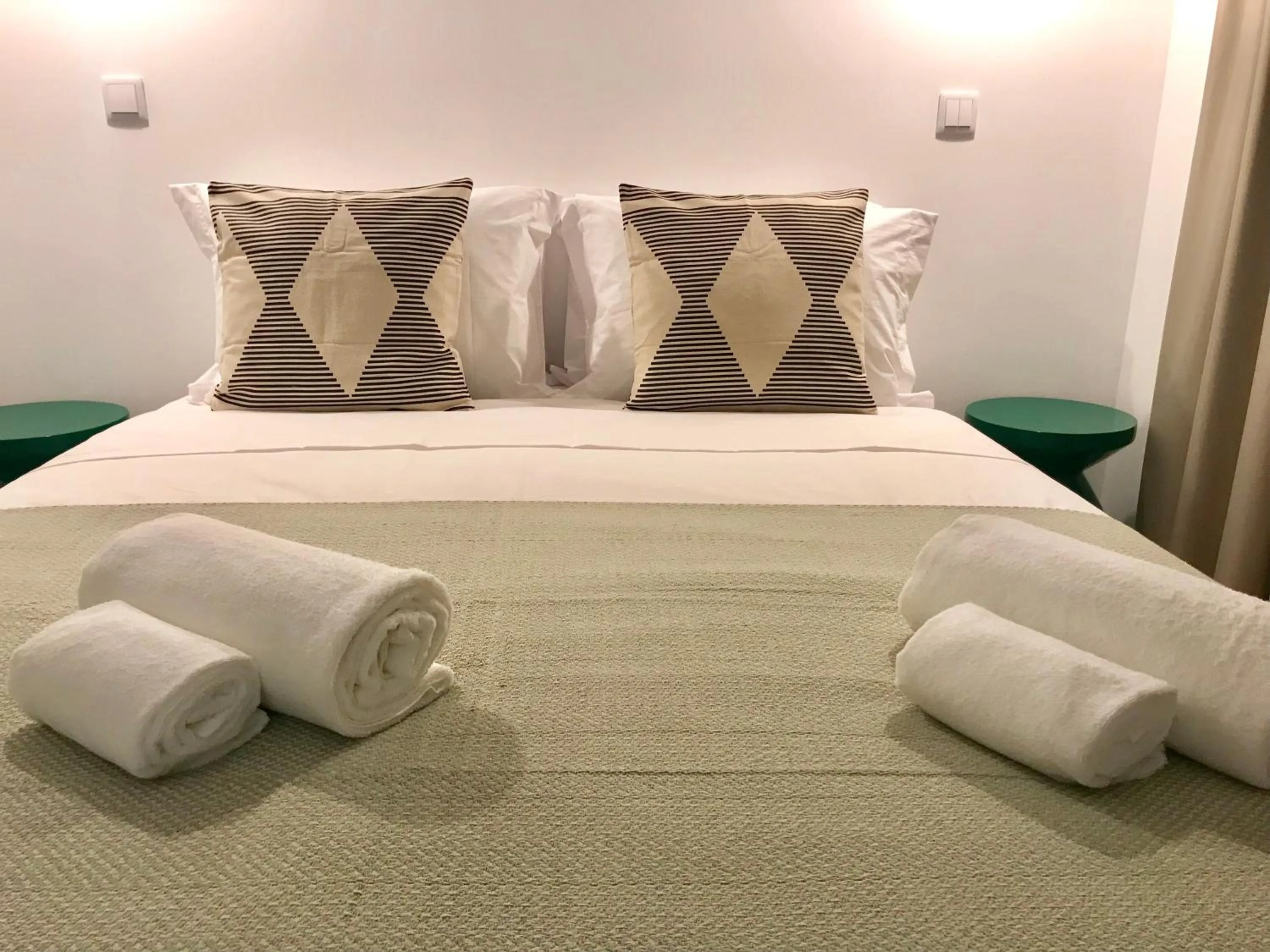 Bed in Alameda Exclusive House