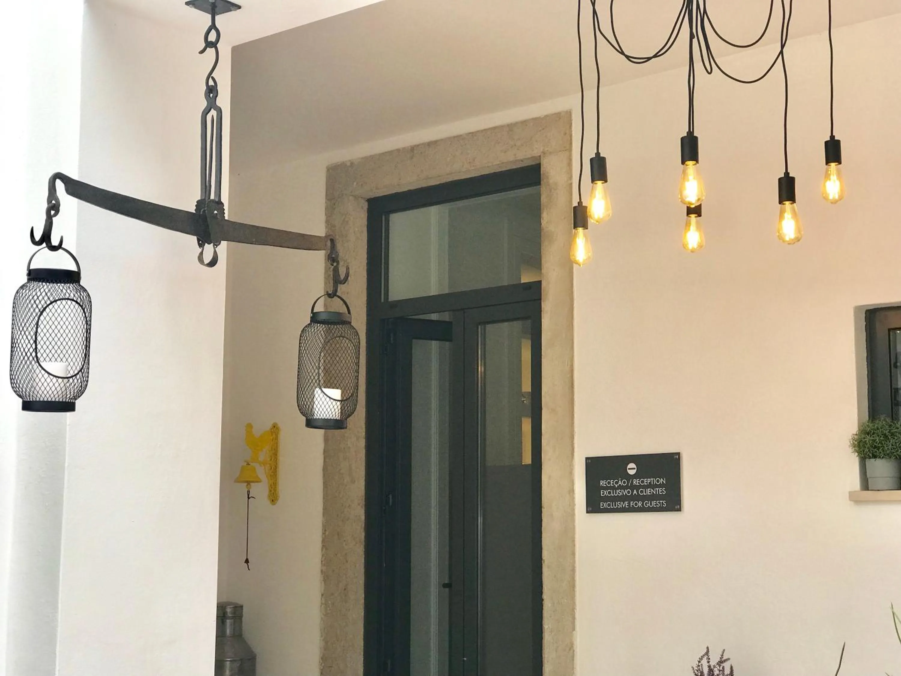 Alameda Exclusive House