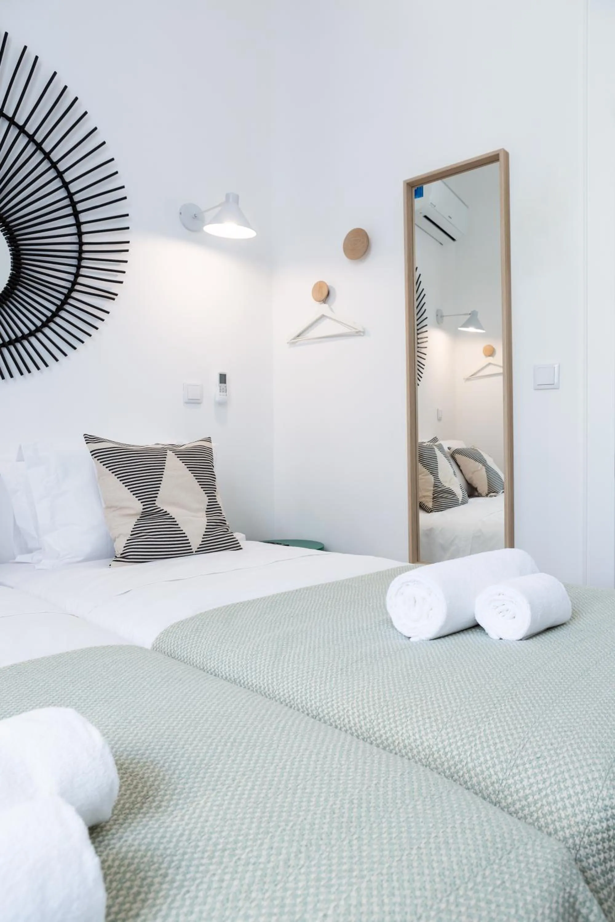 Bed in Alameda Exclusive House