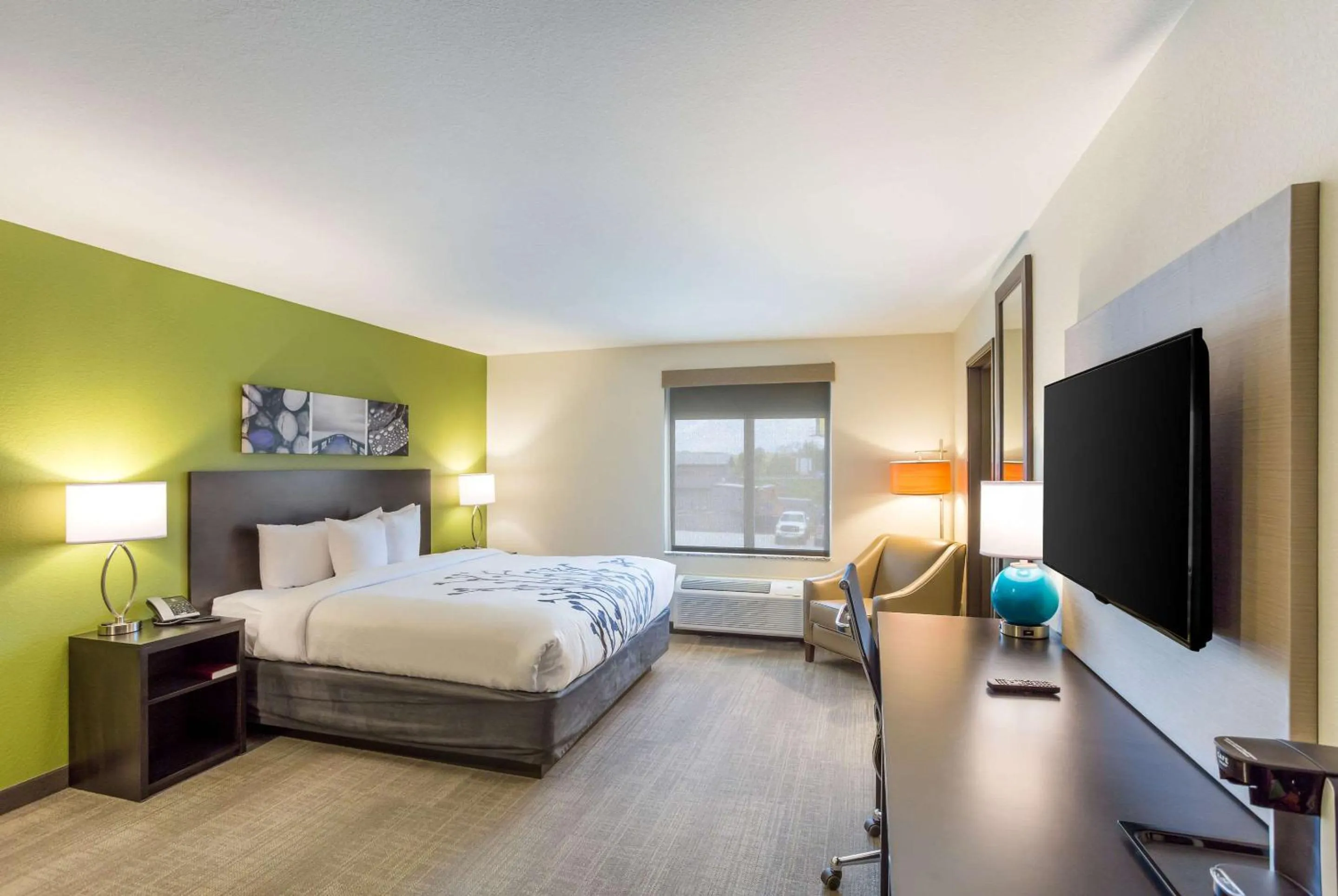 Photo of the whole room, Bed in Sleep Inn Logan Ohio-Hocking Hills