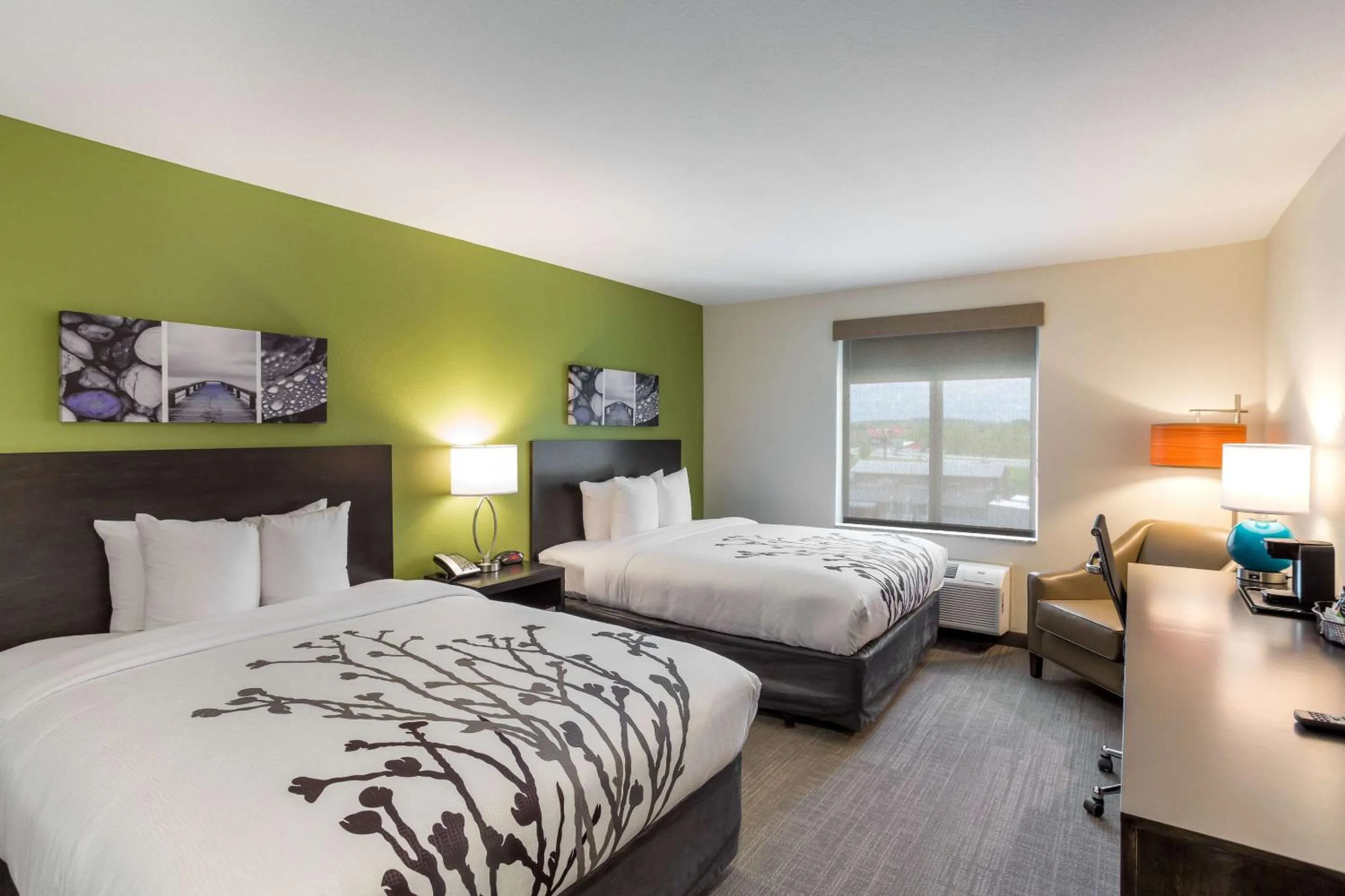 Photo of the whole room, Bed in Sleep Inn Logan Ohio-Hocking Hills