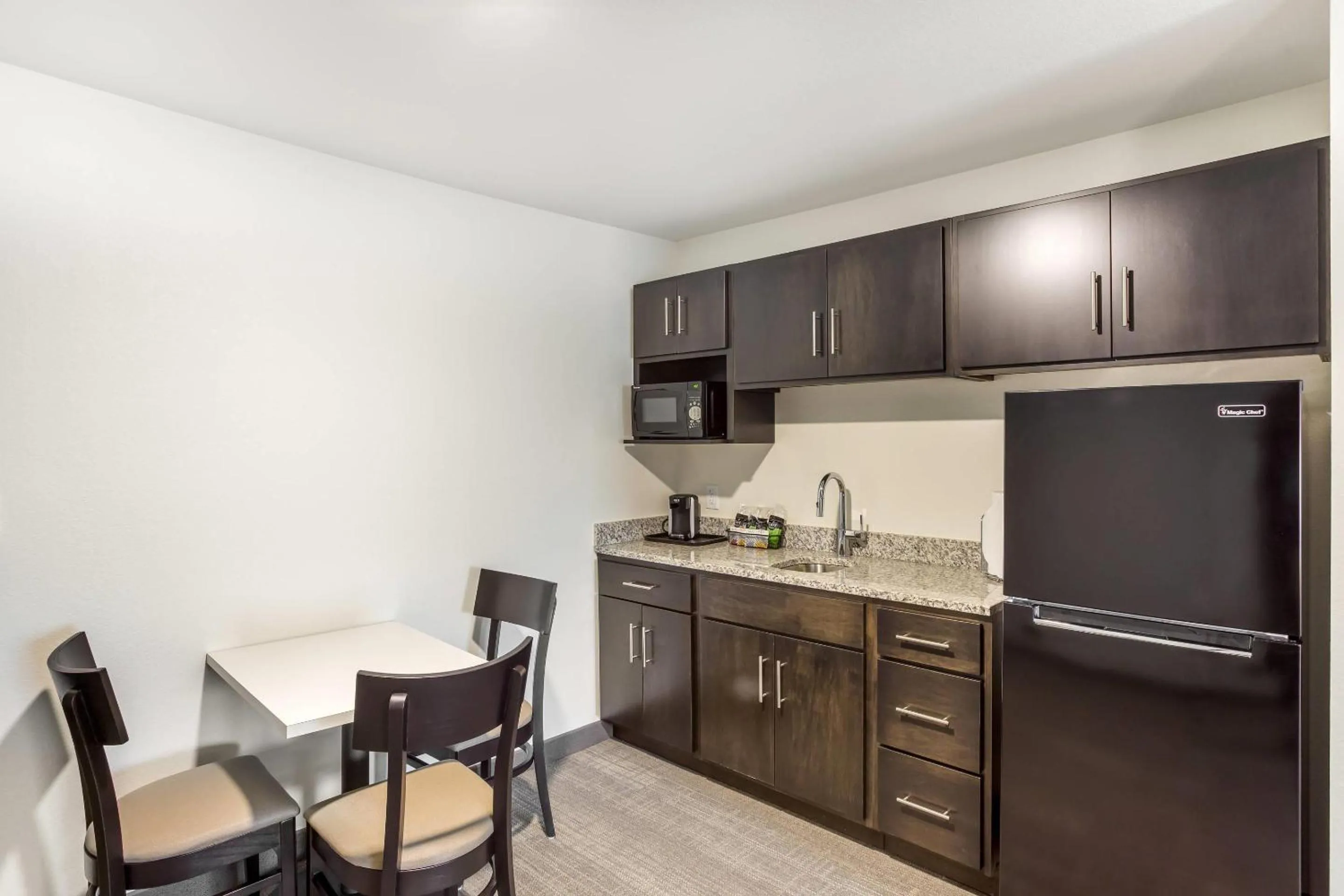 Bedroom in MainStay Suites Logan Ohio-Hocking Hills