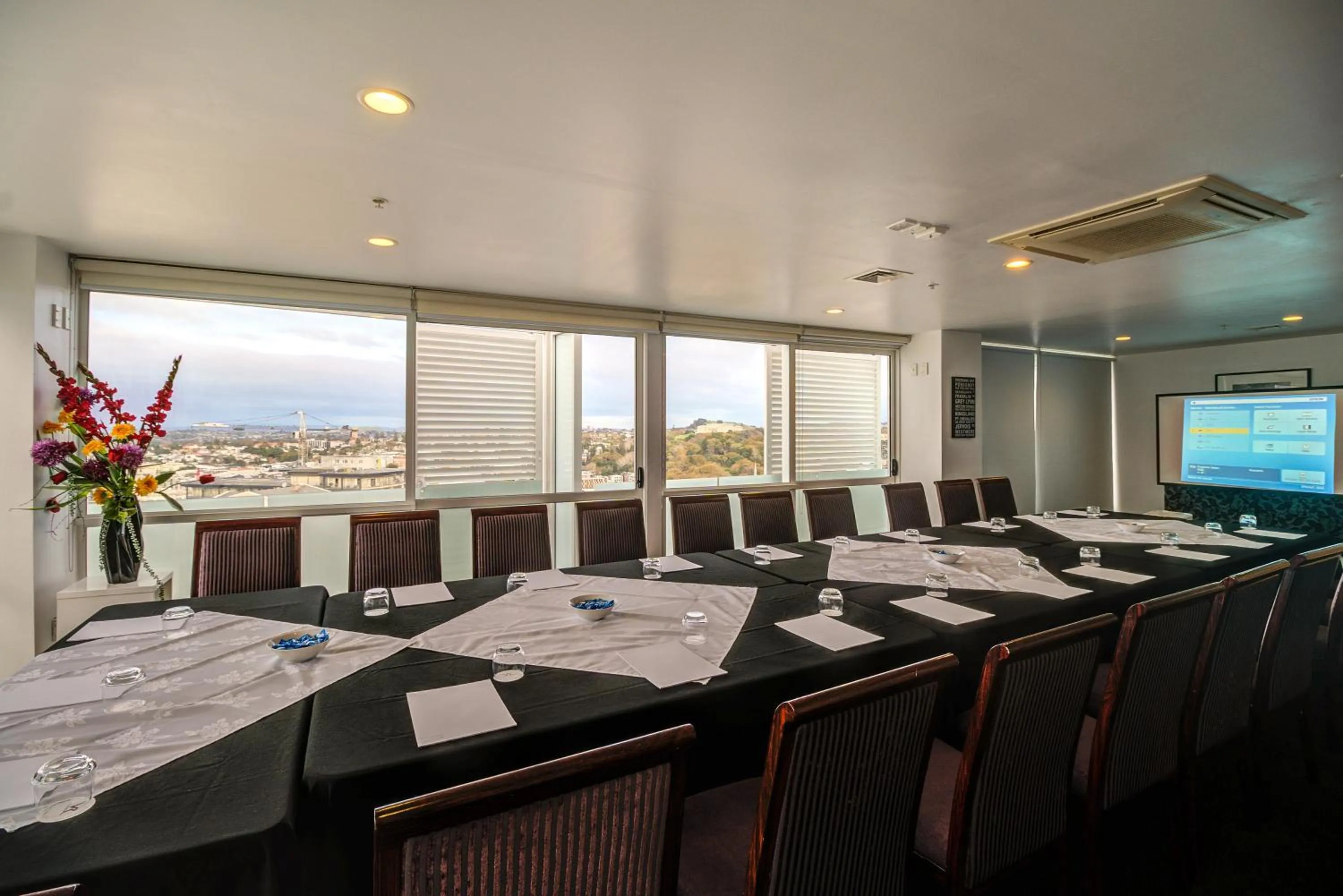 Business facilities in The Quadrant Hotel & Suites