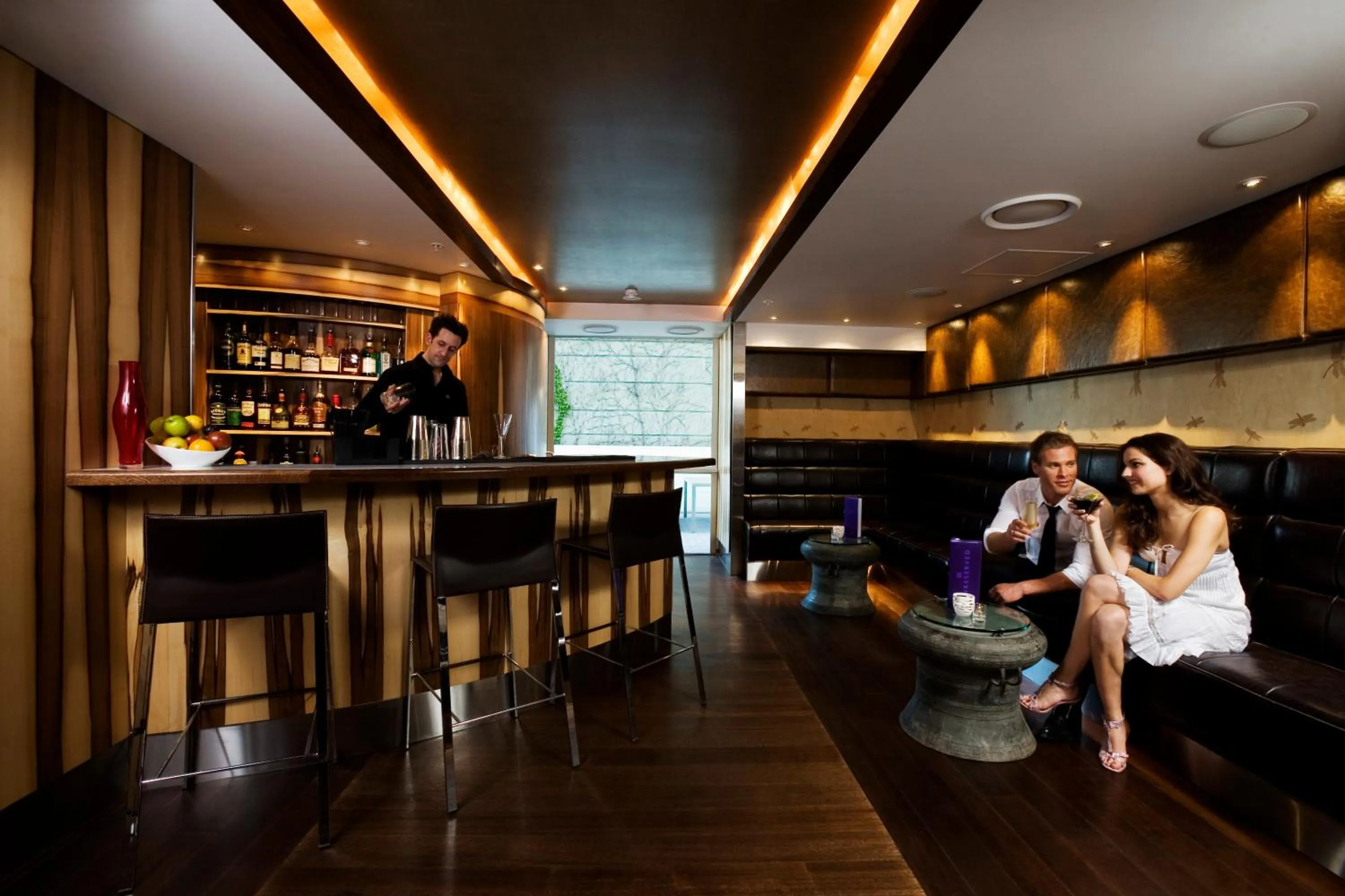 Lounge or bar in The Quadrant Hotel & Suites