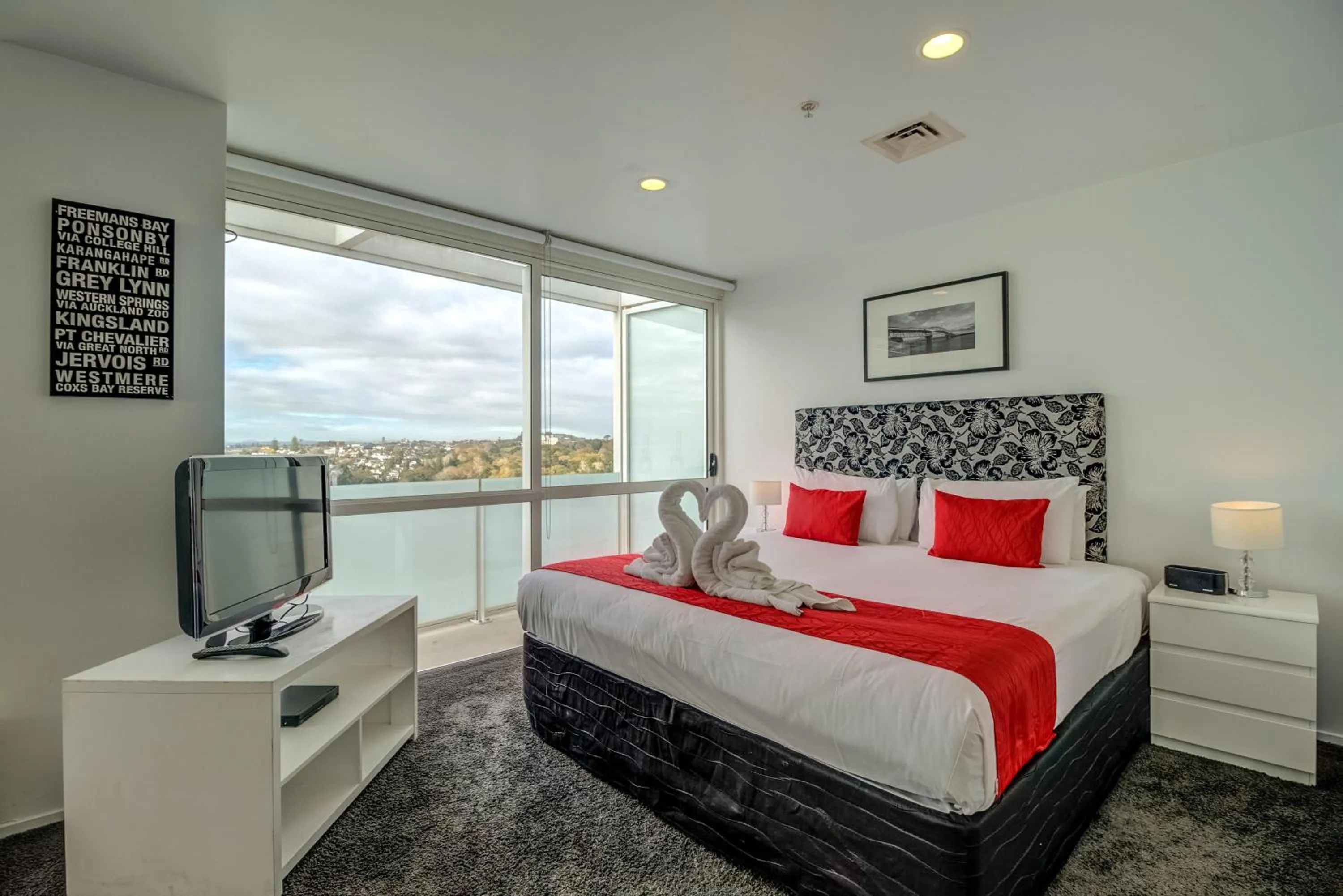 Bedroom, Bed in The Quadrant Hotel & Suites