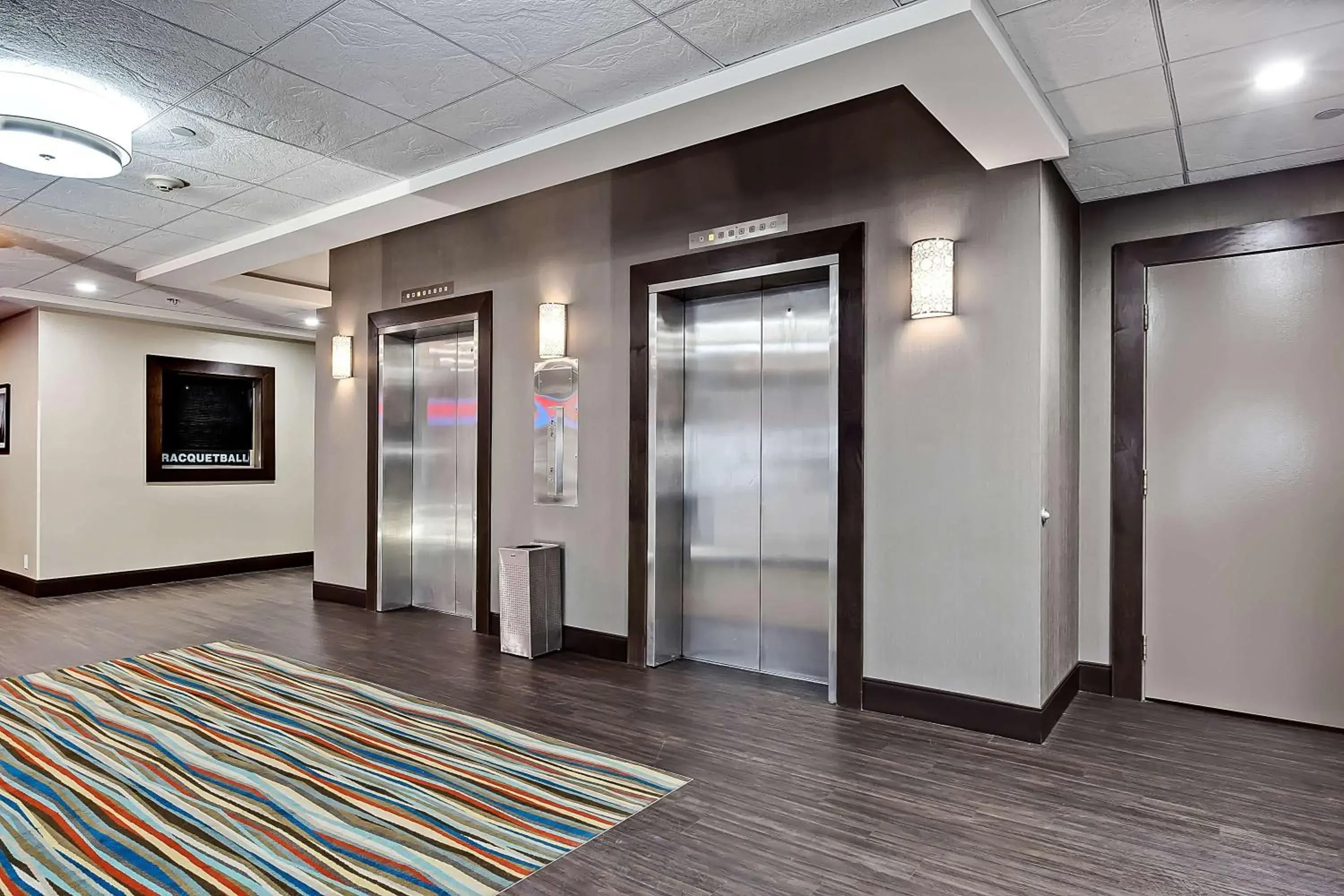 Lobby or reception in Best Western PLUS Port O'Call Hotel Lobby or reception in Best Western PLUS Port O'Call Hotel