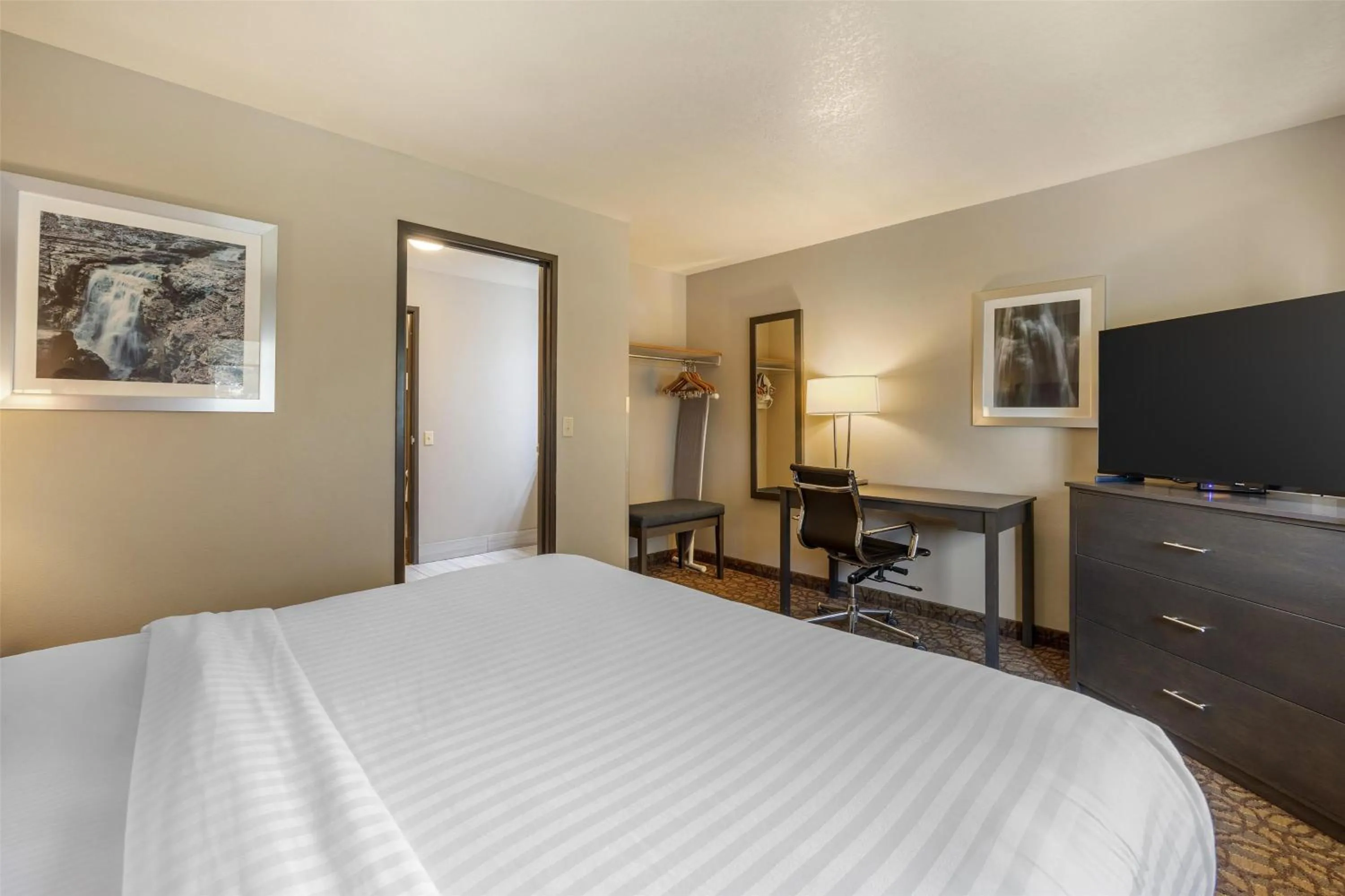 Bedroom, Bed in Best Western Sawtooth Inn and Suites