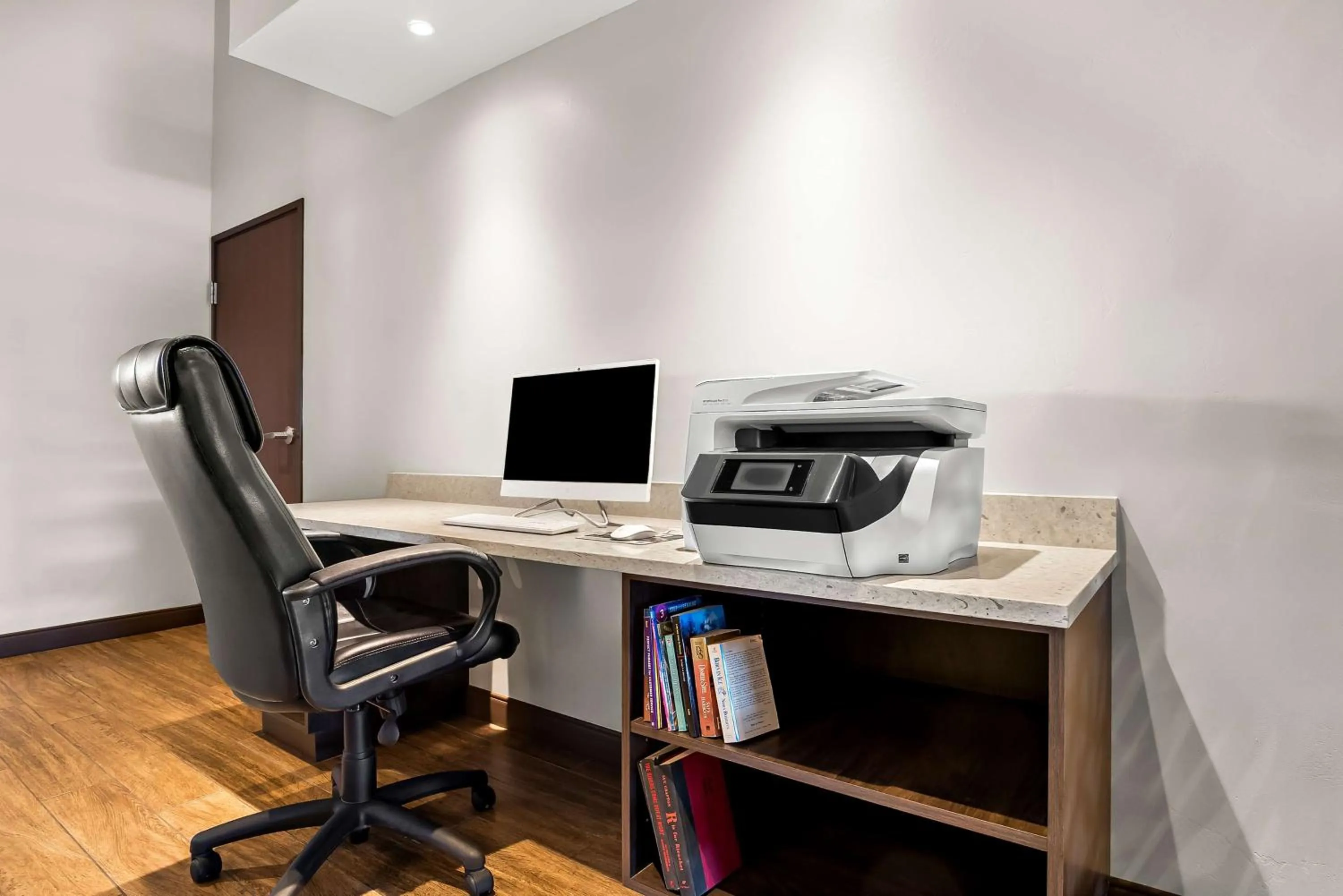 Business facilities in Best Western Sawtooth Inn and Suites