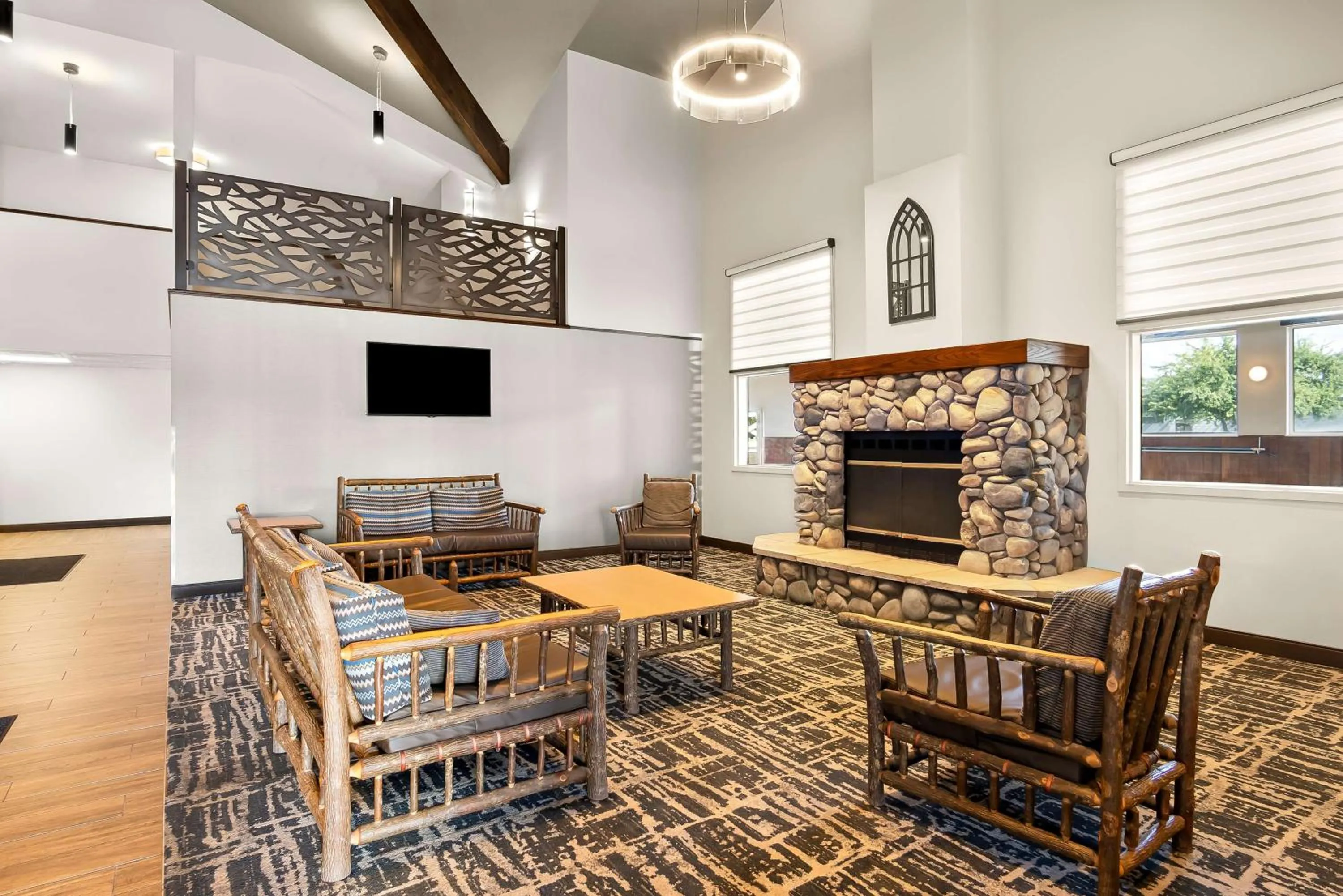 Lobby or reception in Best Western Sawtooth Inn and Suites