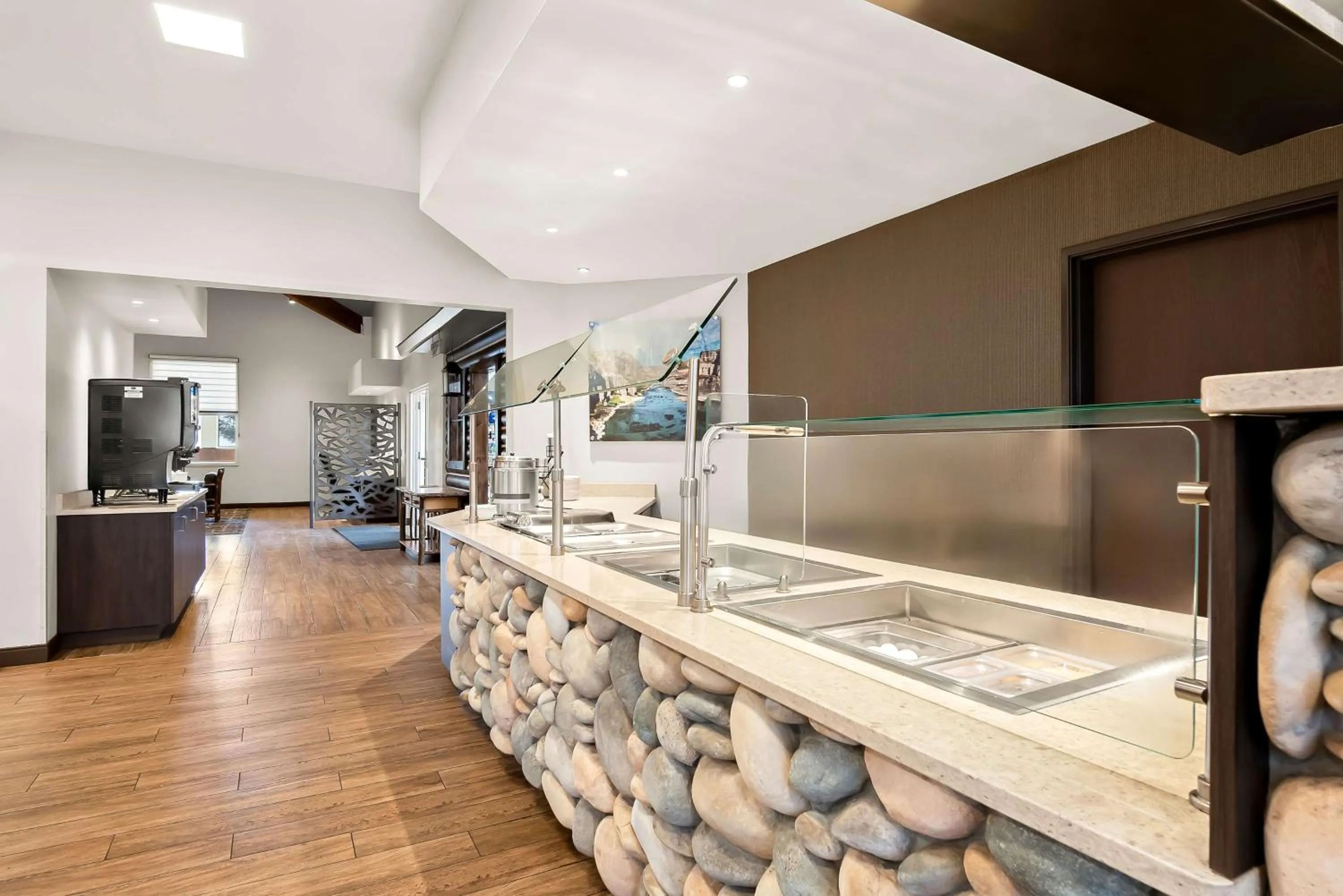 Breakfast in Best Western Sawtooth Inn and Suites