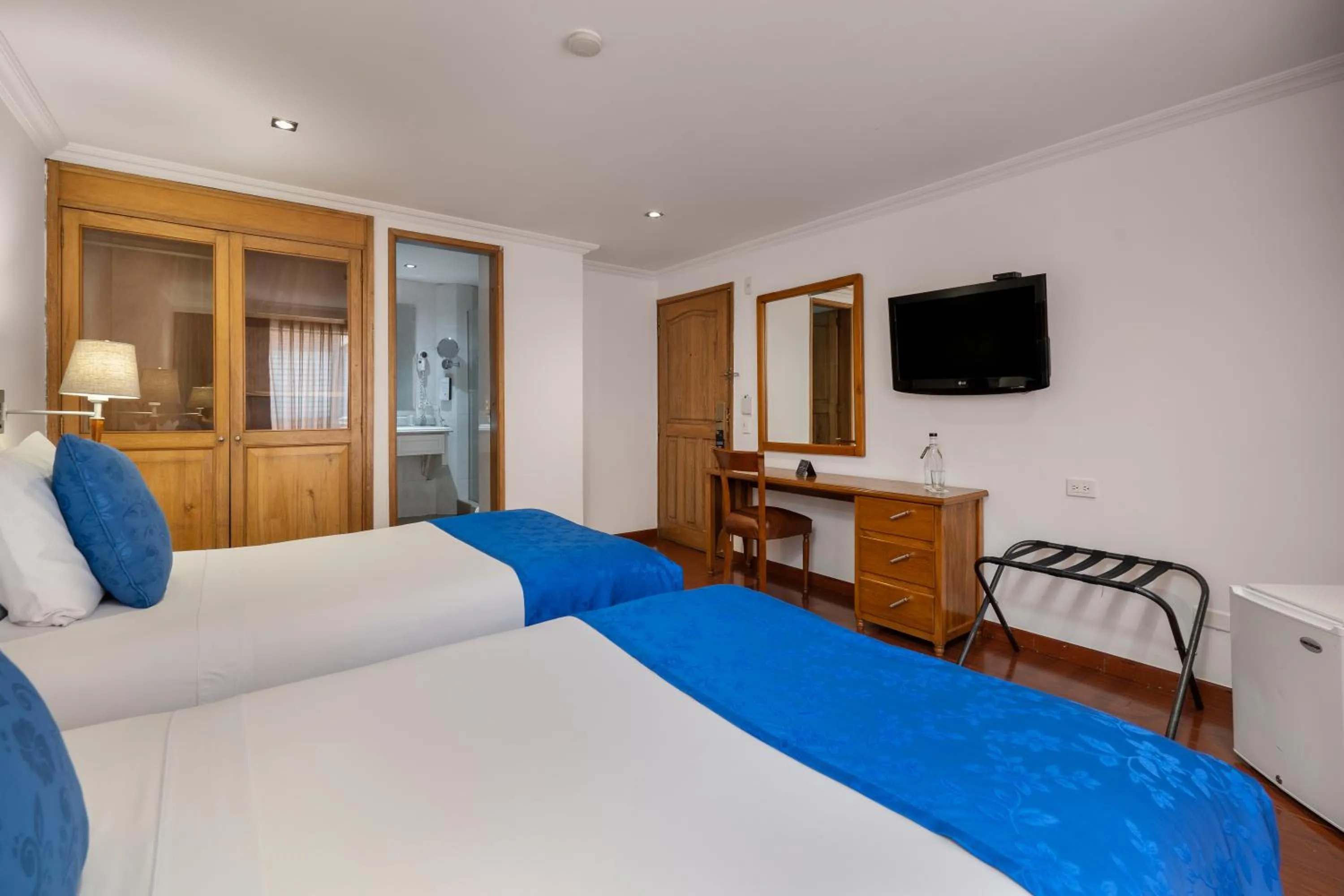 Bedroom, Bed in Hotel Egina Bogotá