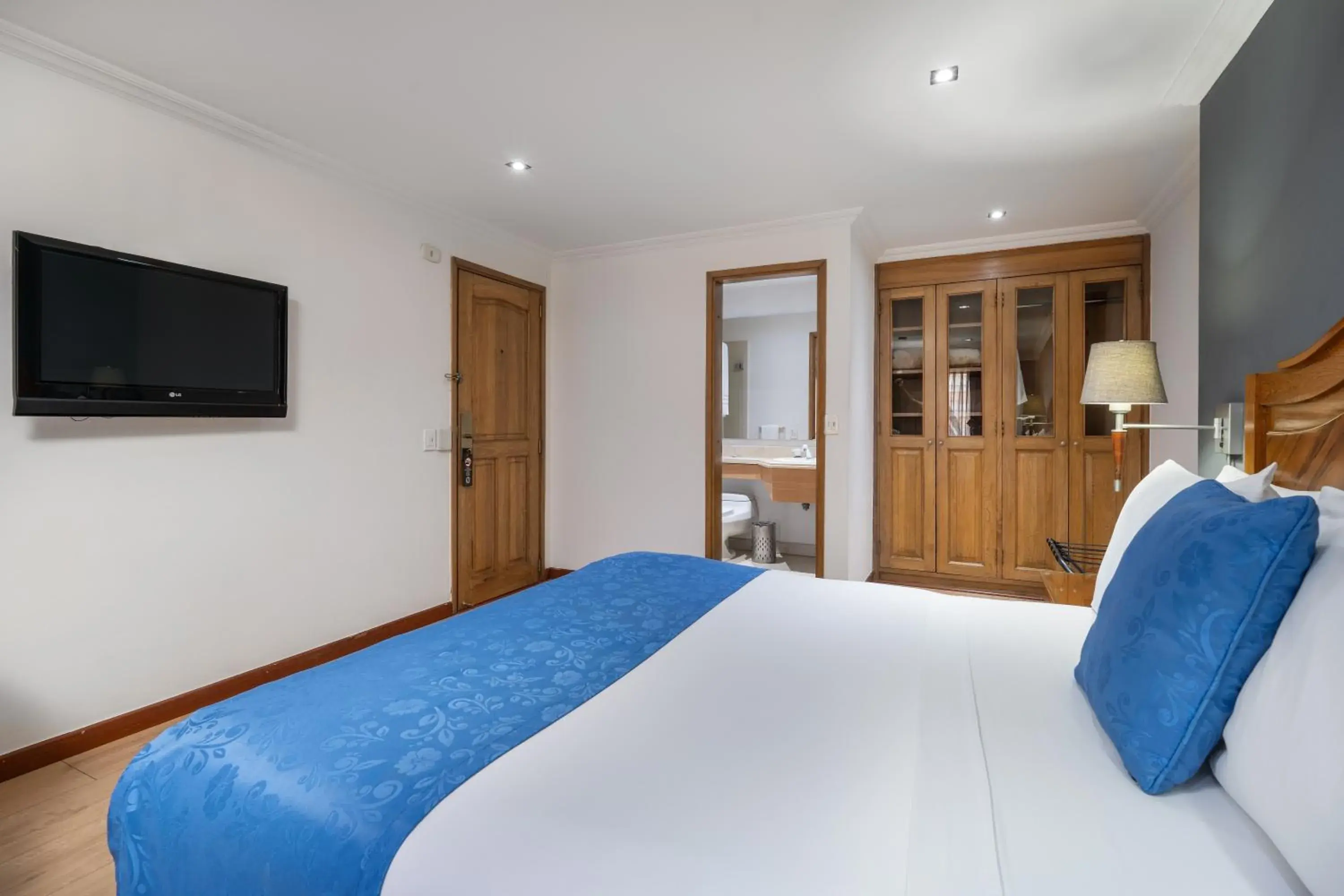 Bedroom, Bed in Hotel Egina Bogotá Bedroom, Bed in Hotel Egina Bogotá