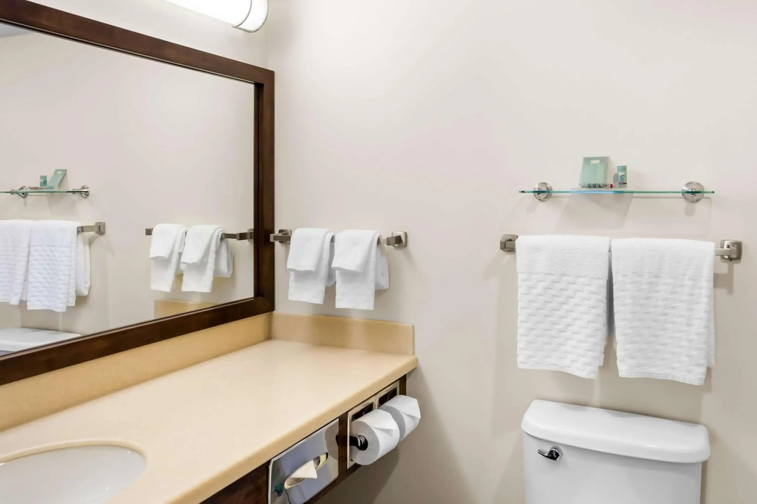 Bathroom in Best Western Thompson Bathroom in Best Western Thompson