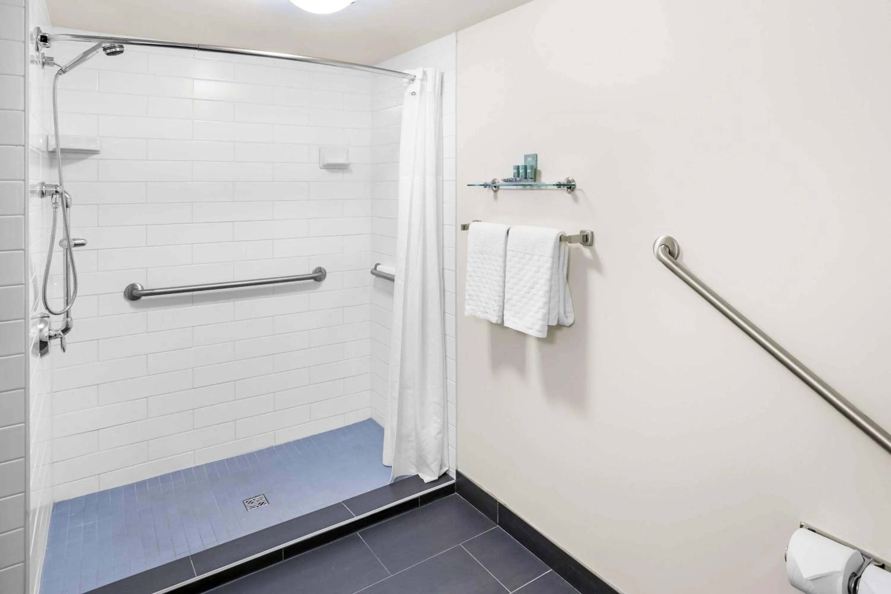 Bathroom in Best Western Thompson