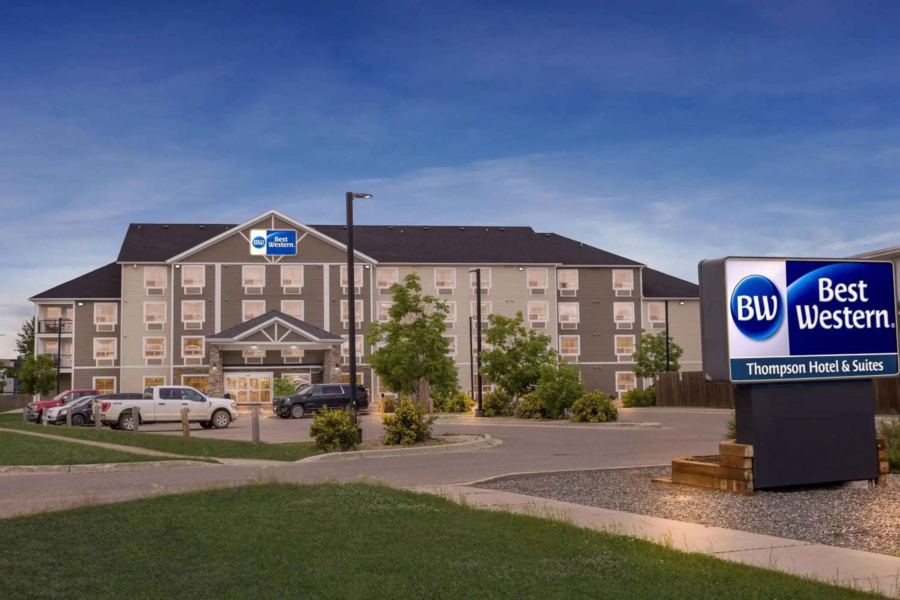 Property building in Best Western Thompson Property building in Best Western Thompson
