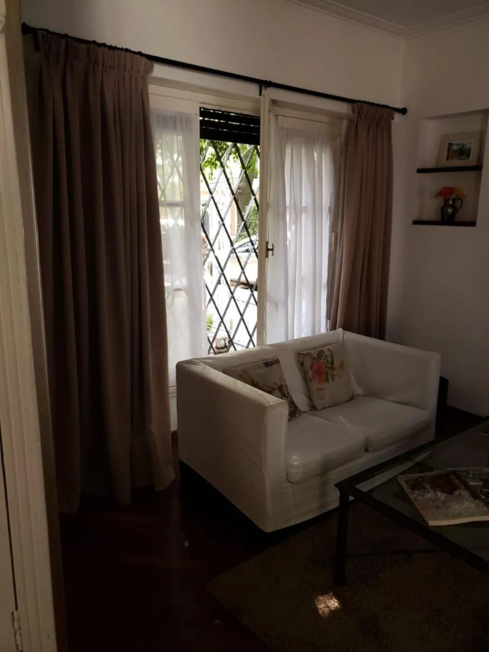 Decorative detail in La Petite Maison San Isidro