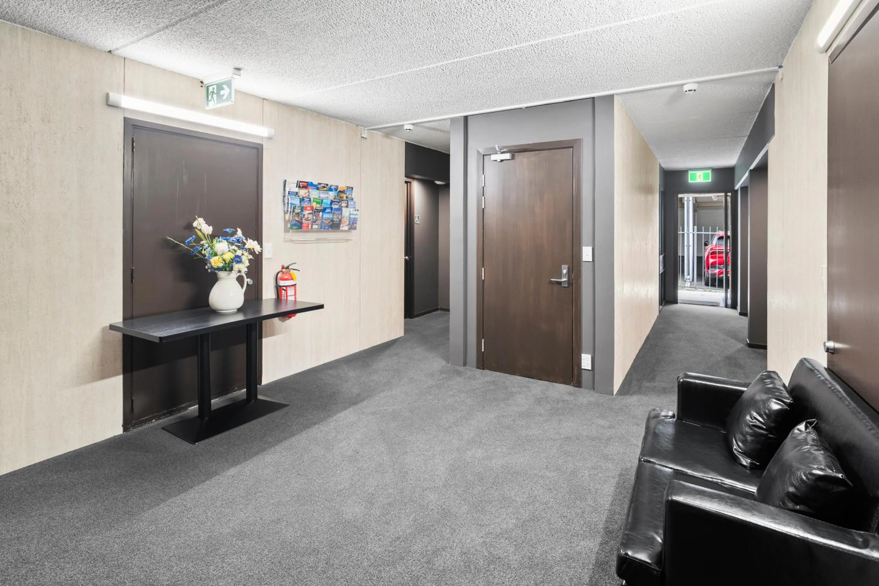 Seating area in 136 On Bealey Motel