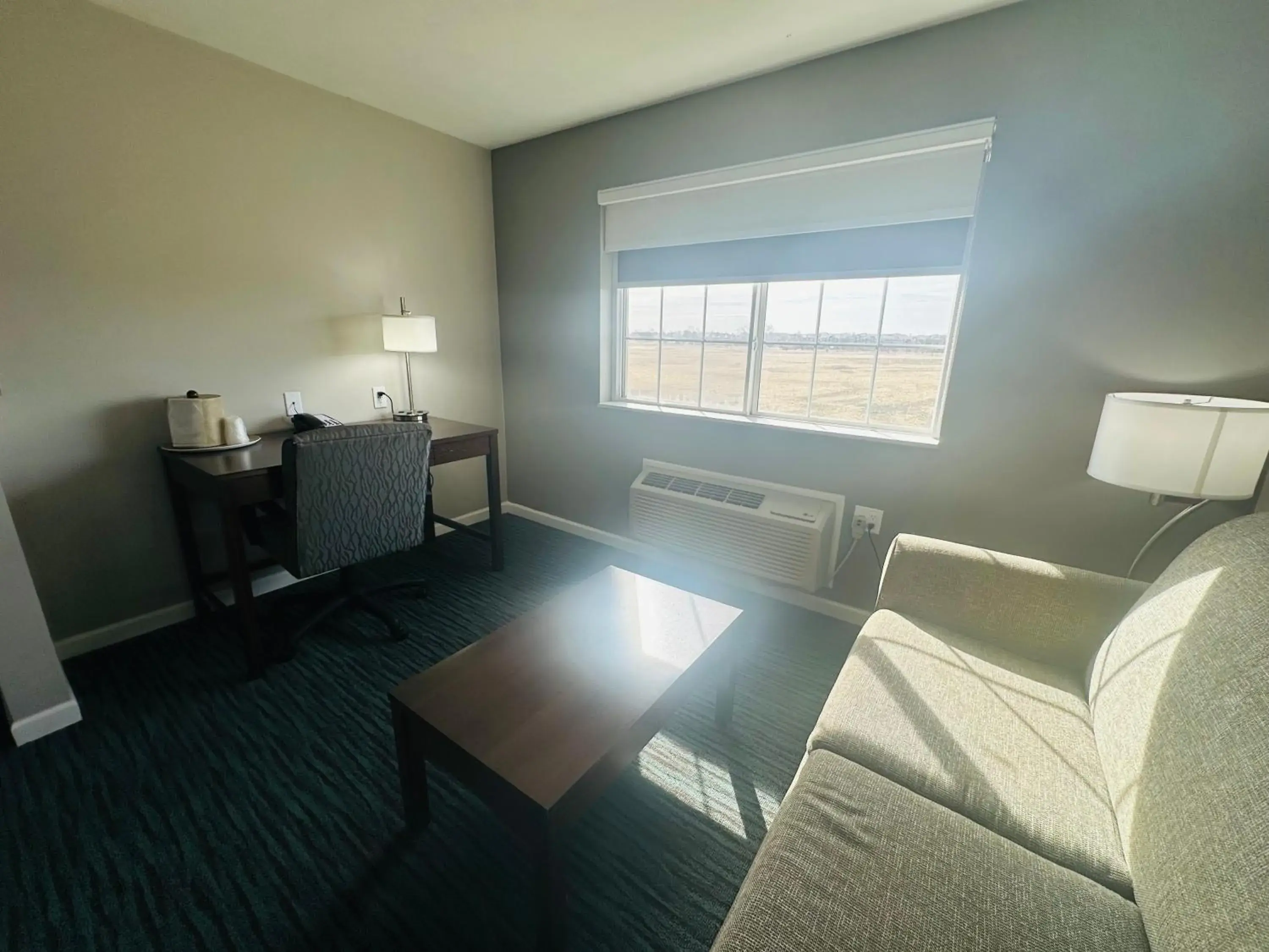 Seating area in BridgePointe Inn & Suites by BPhotels, Lincoln I-80 & 27th St Seating area in BridgePointe Inn & Suites by BPhotels, Lincoln I-80 & 27th St