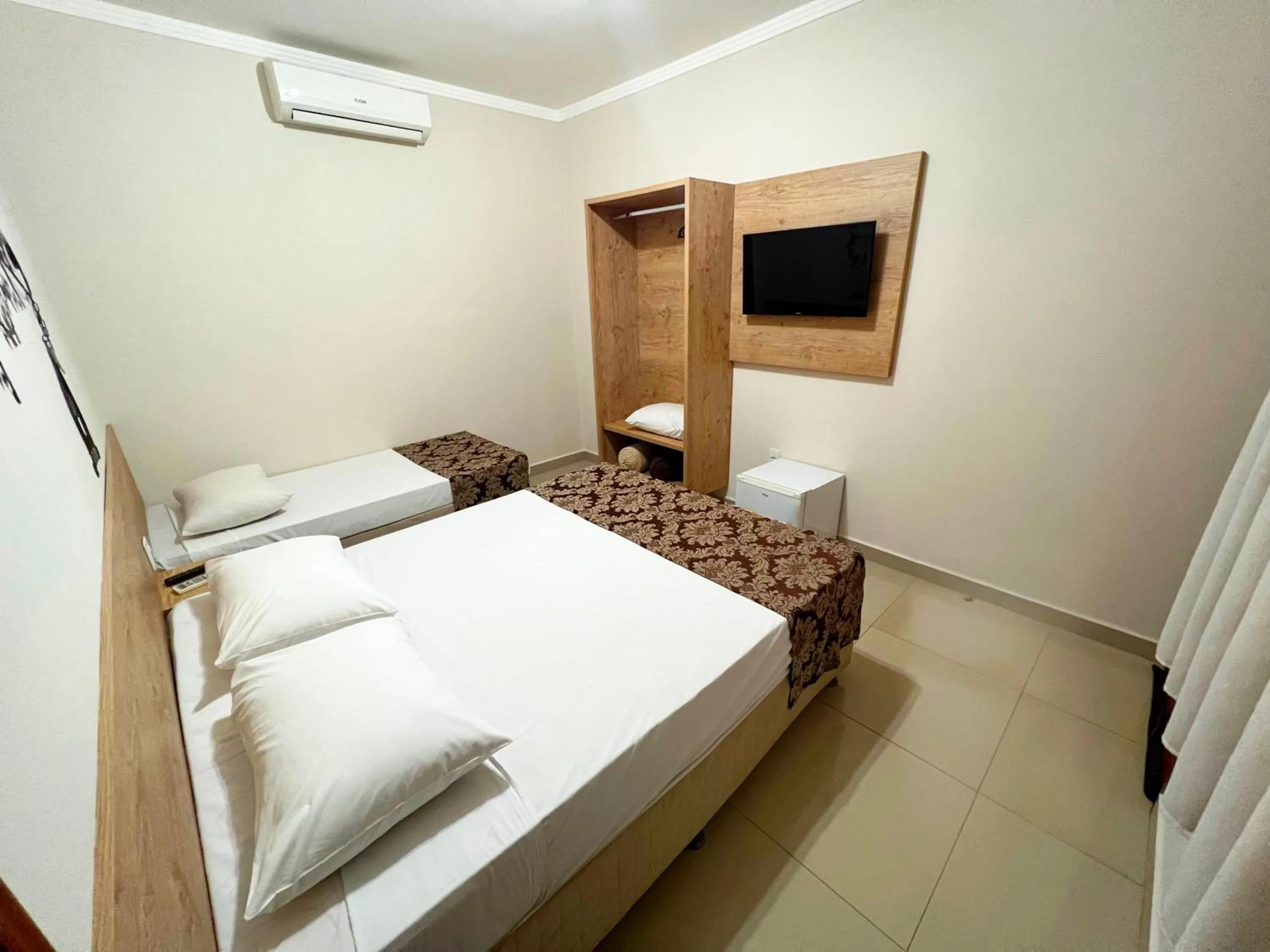 Bed in Hotel Dolce Dulce