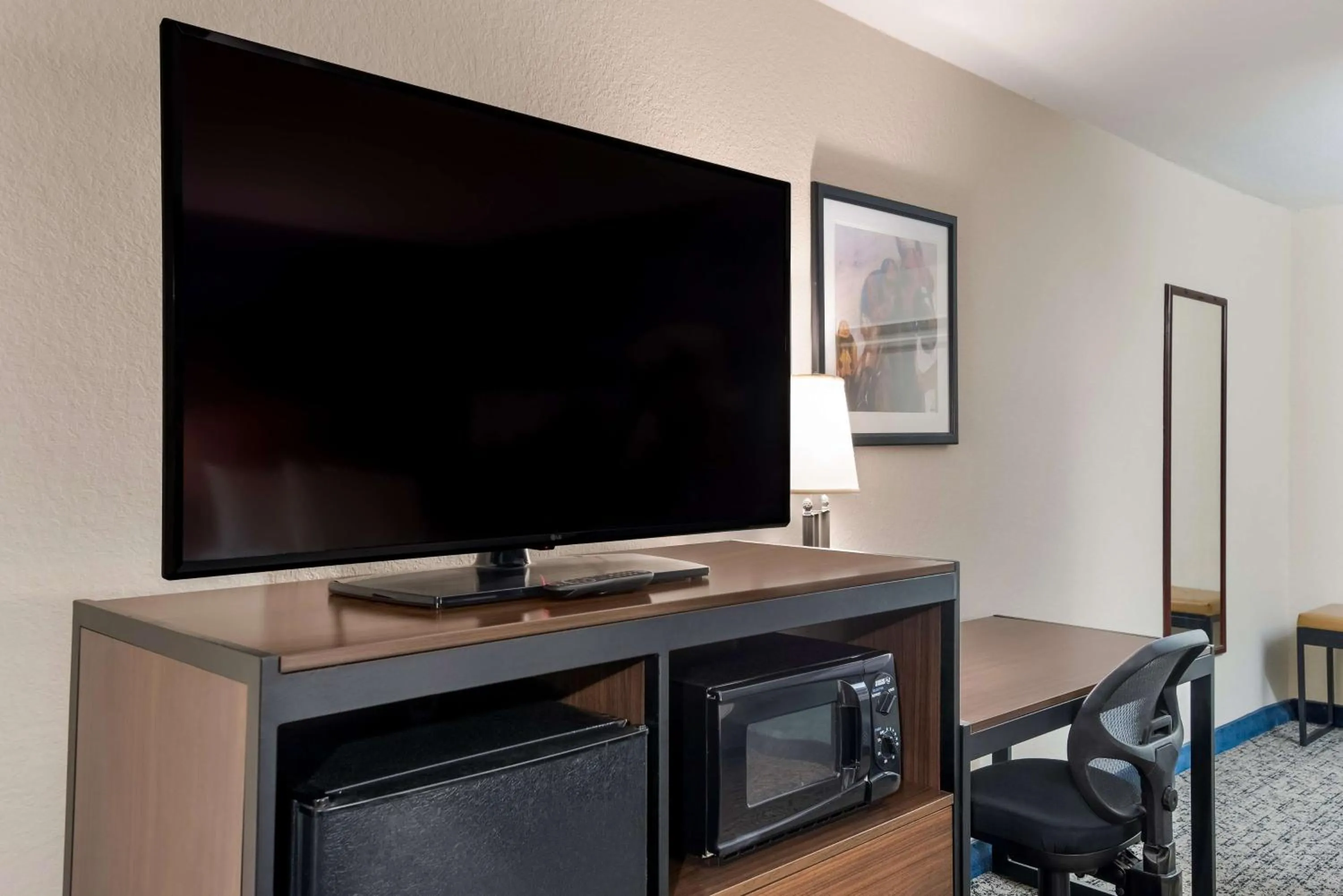 Bedroom in Best Western Winners Circle