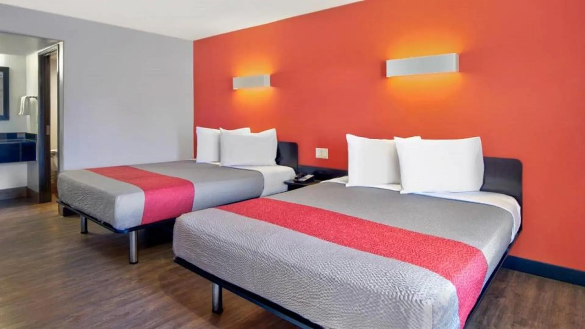 Bedroom, Bed in Motel 6 Victorville