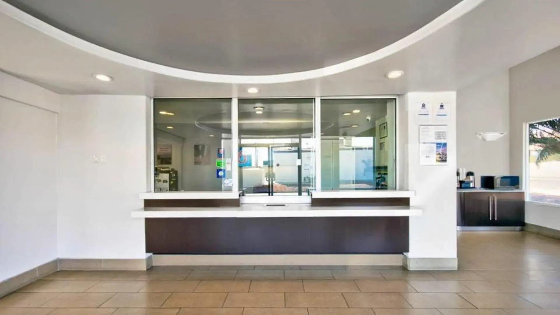 Lobby or reception in Motel 6 Victorville