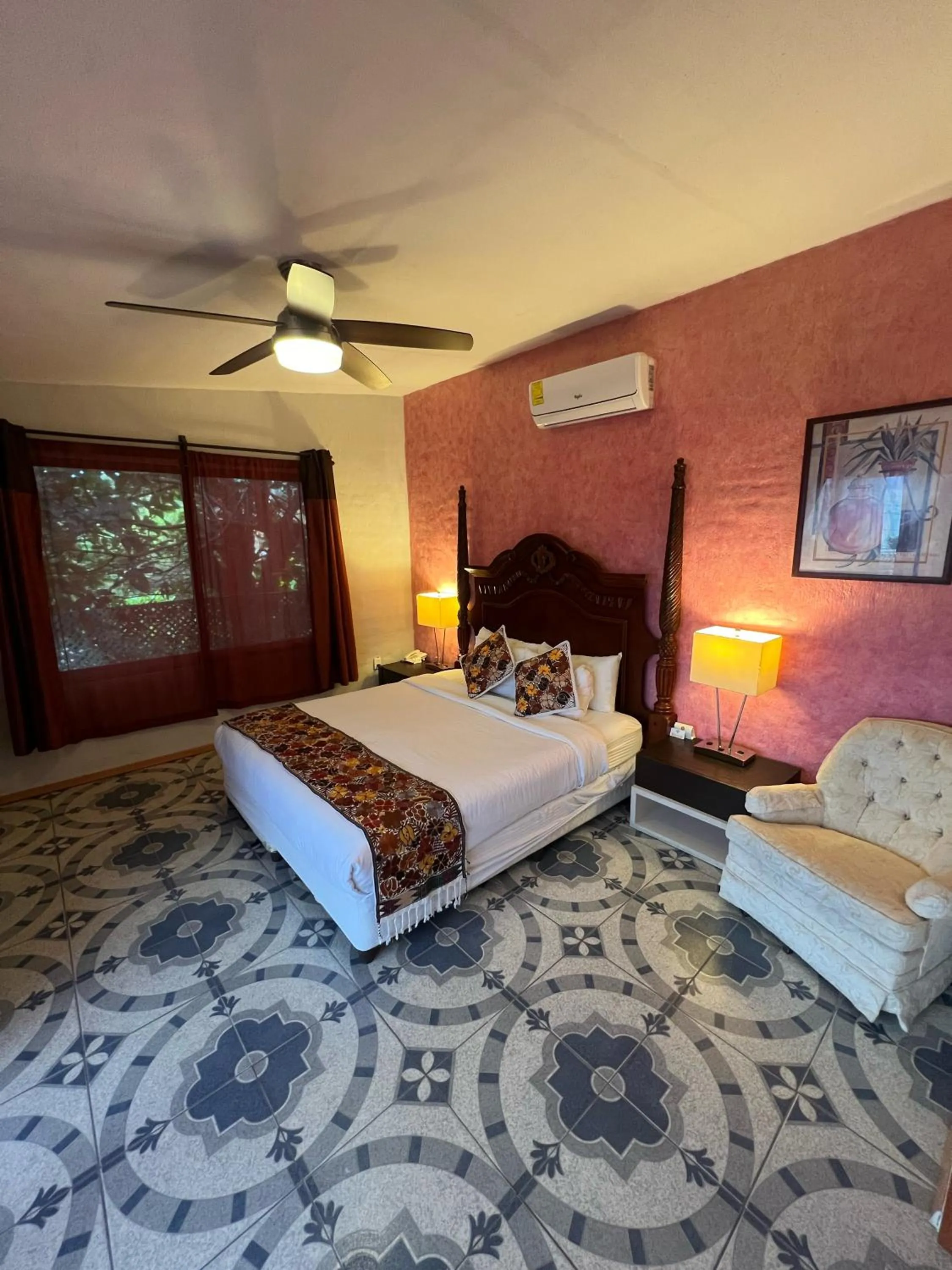 Bed in Hacienda del Lago Boutique Hotel