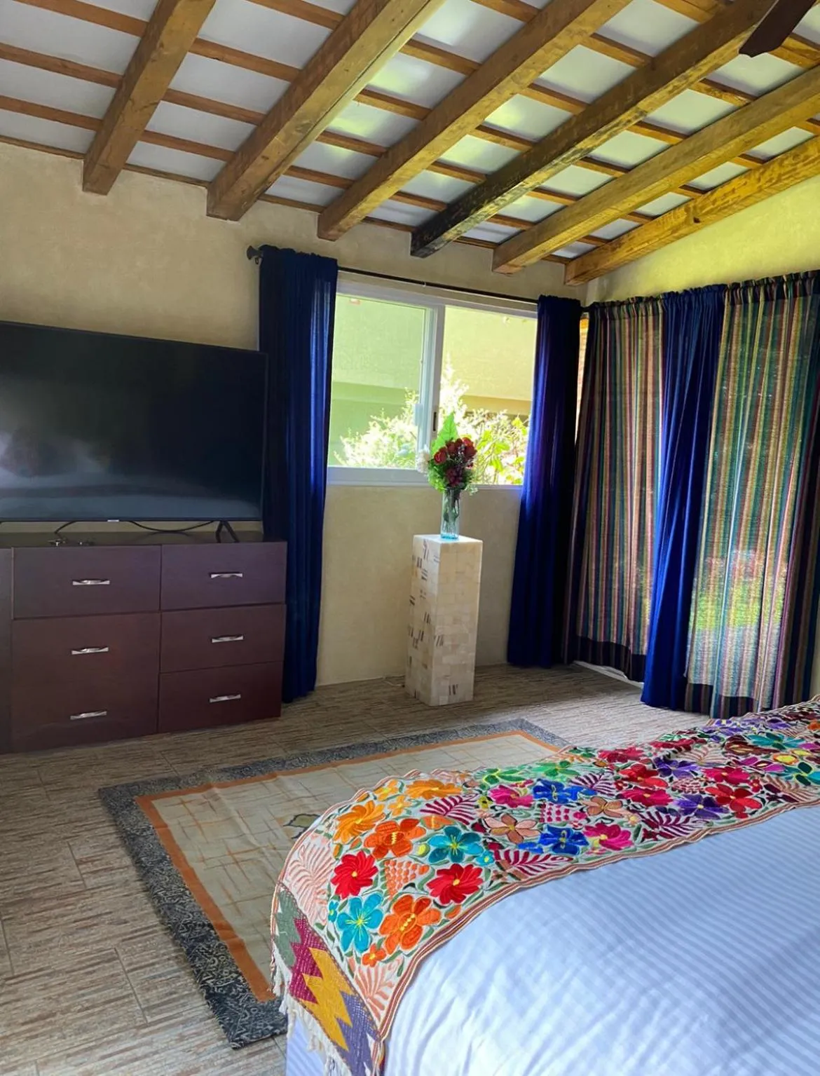 TV and multimedia, Bed in Hacienda del Lago Boutique Hotel