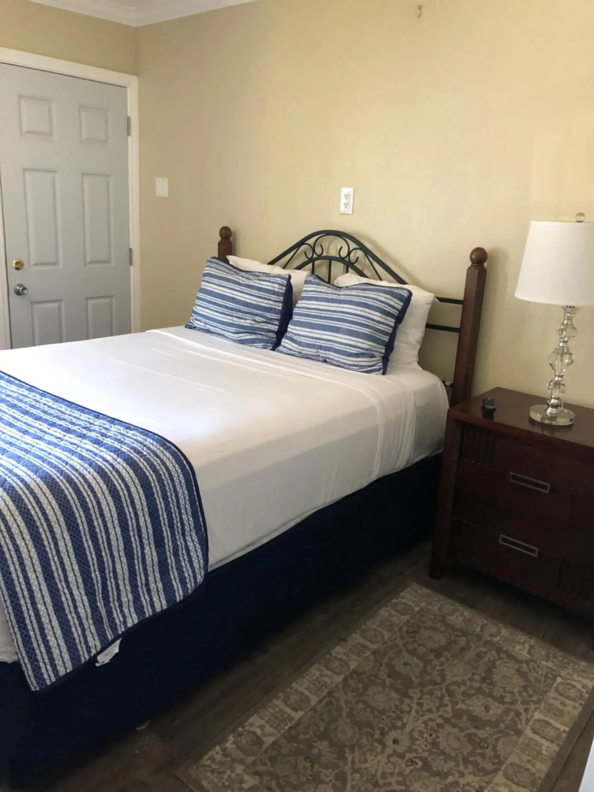 Bed in Rest Haven Motel Bed in Rest Haven Motel