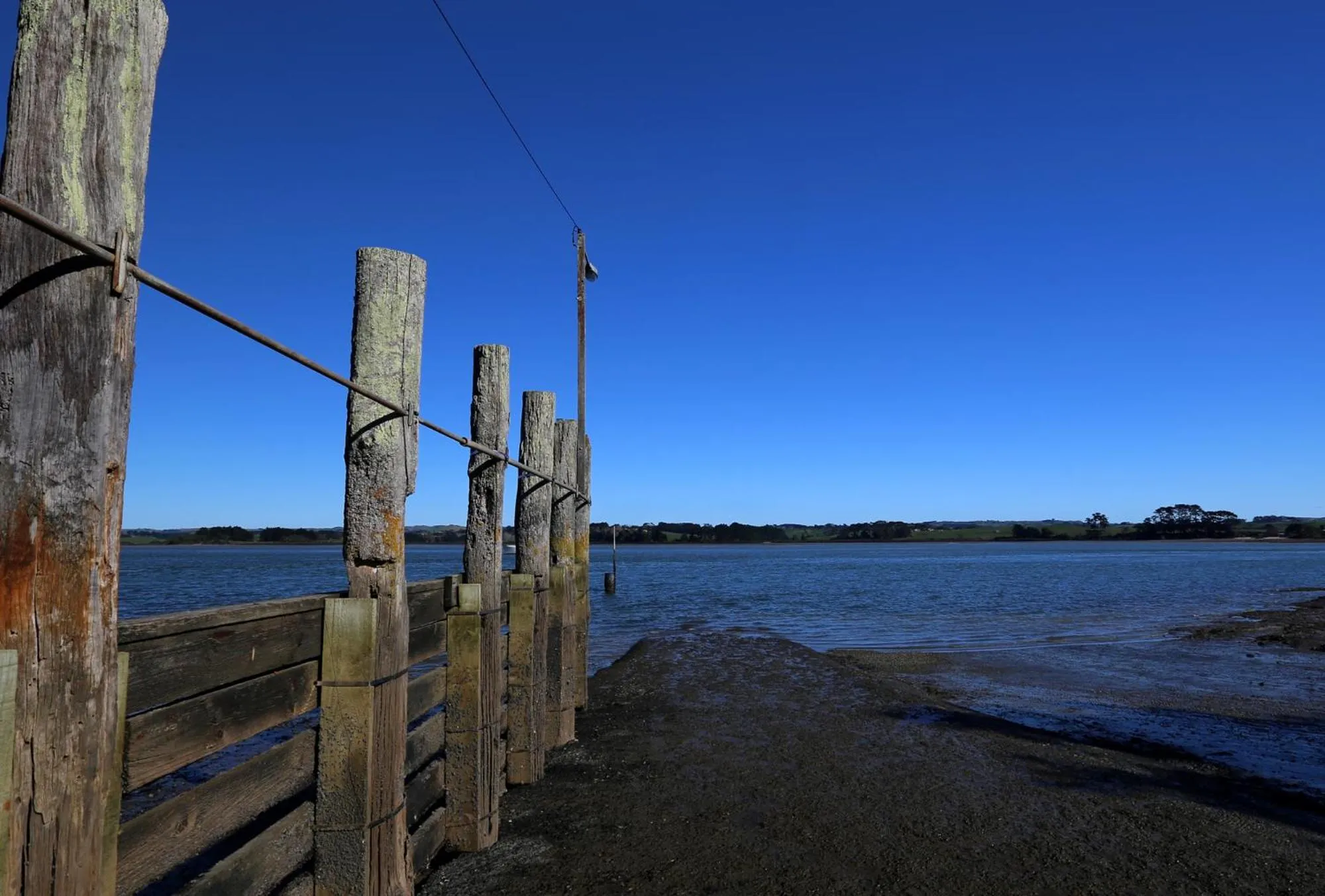 Beach in Waiuku Lodge Motel