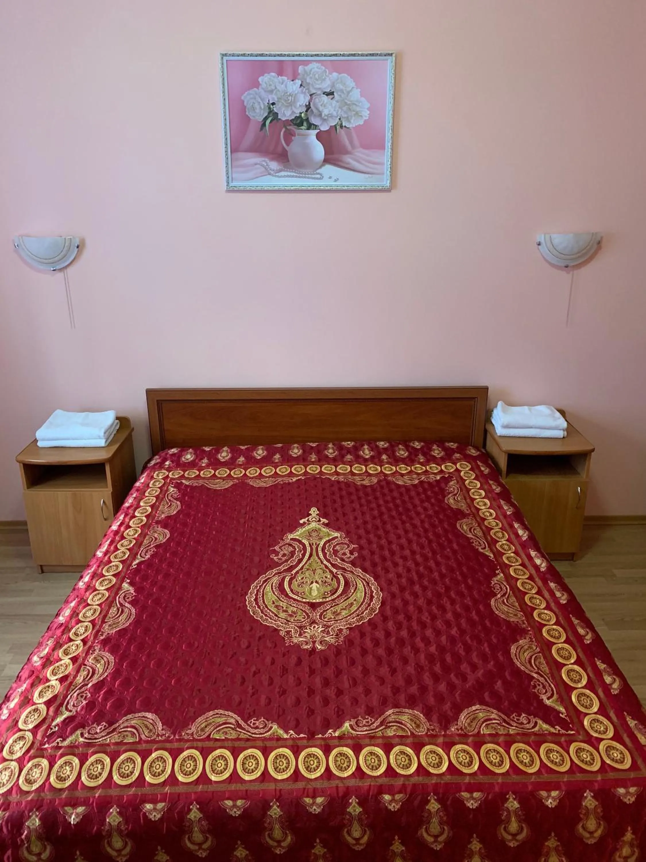 Bed in Inn on Zhytomyrska