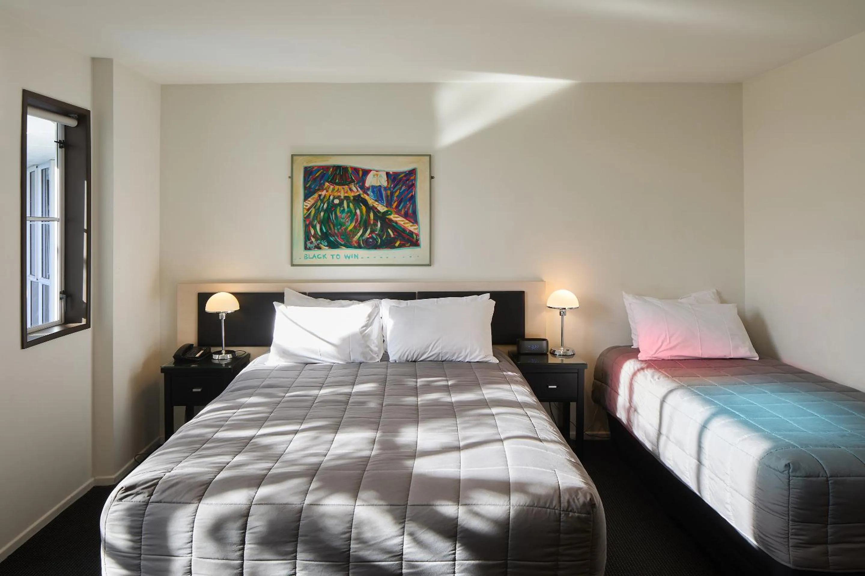 Bedroom, Bed in Pavilions Hotel