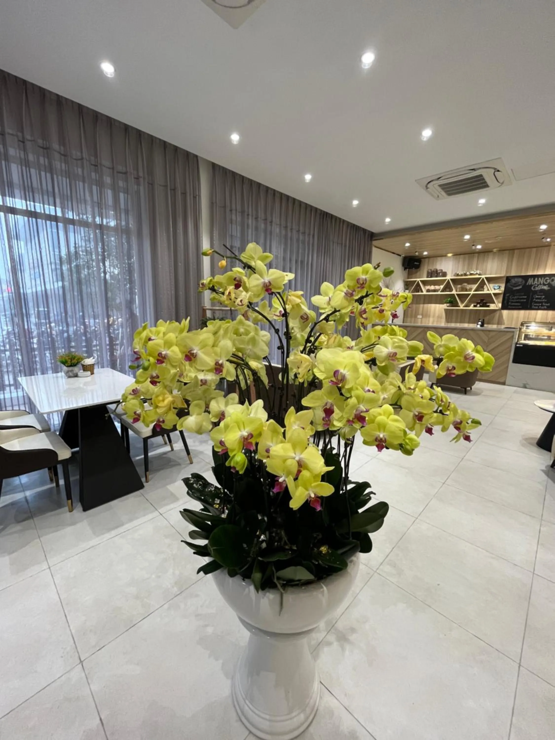 Mango Hotel - Ha Noi Railway station